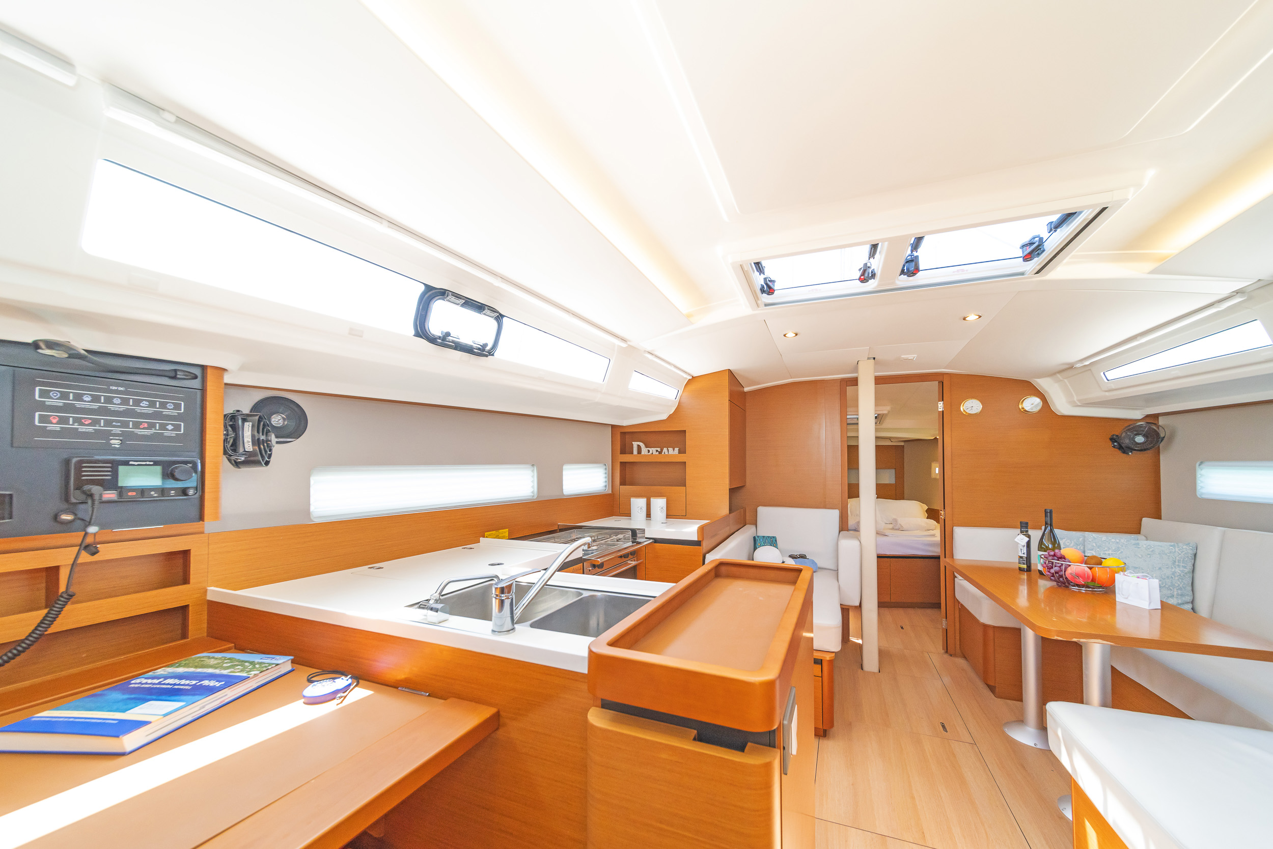 Sun Odyssey 410 — photo 11