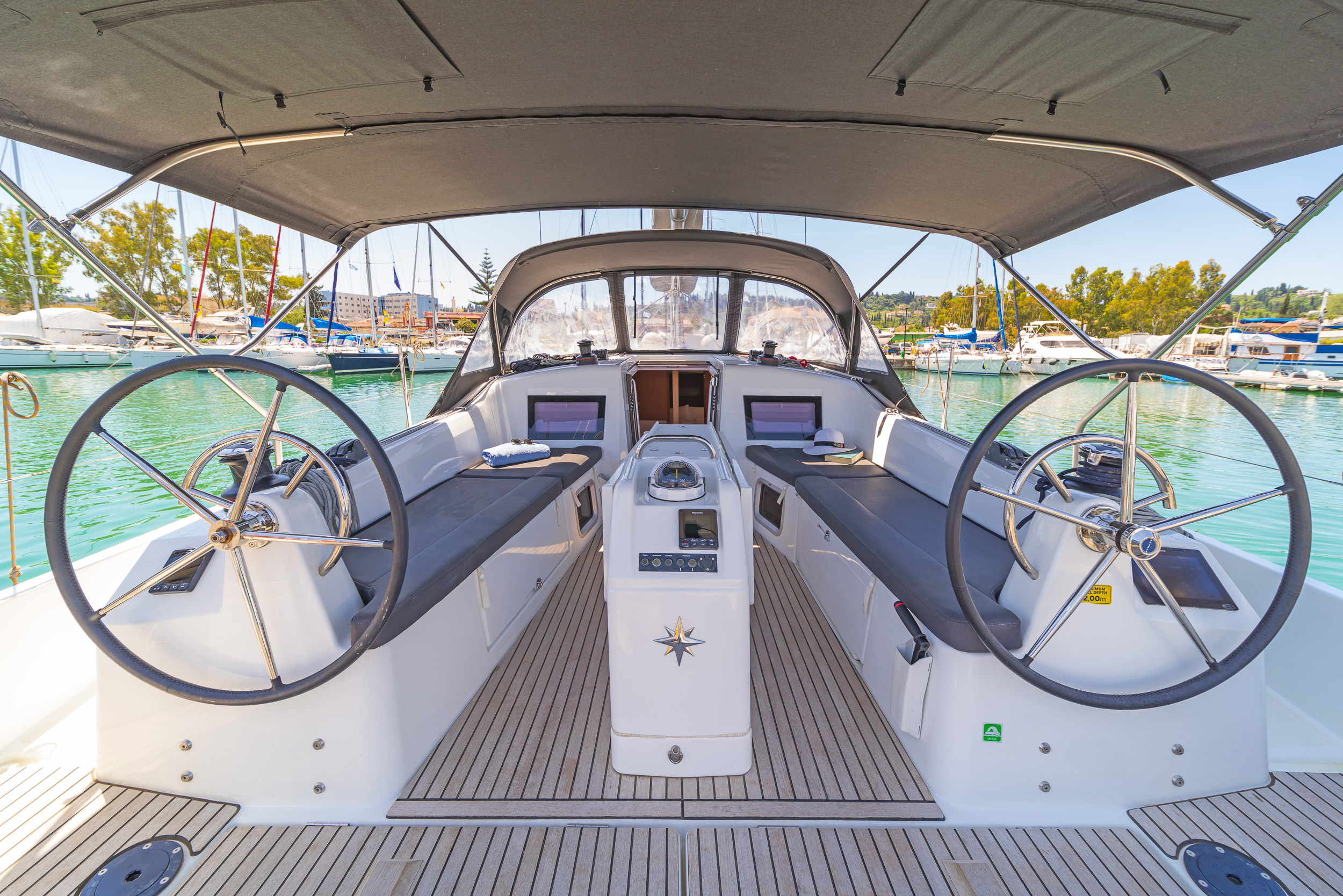Sun Odyssey 410 — photo 4