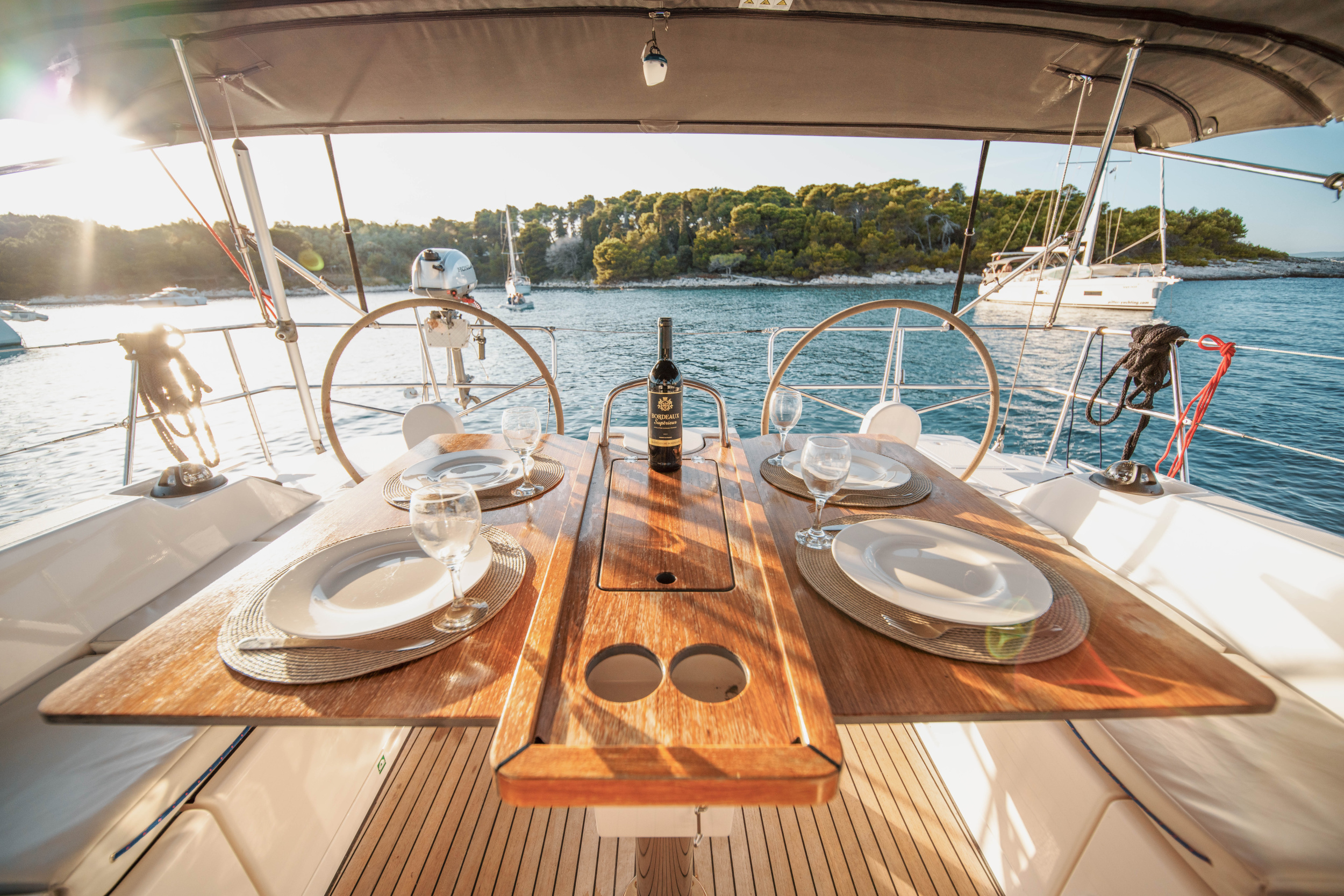 Bavaria C42 — photo 24