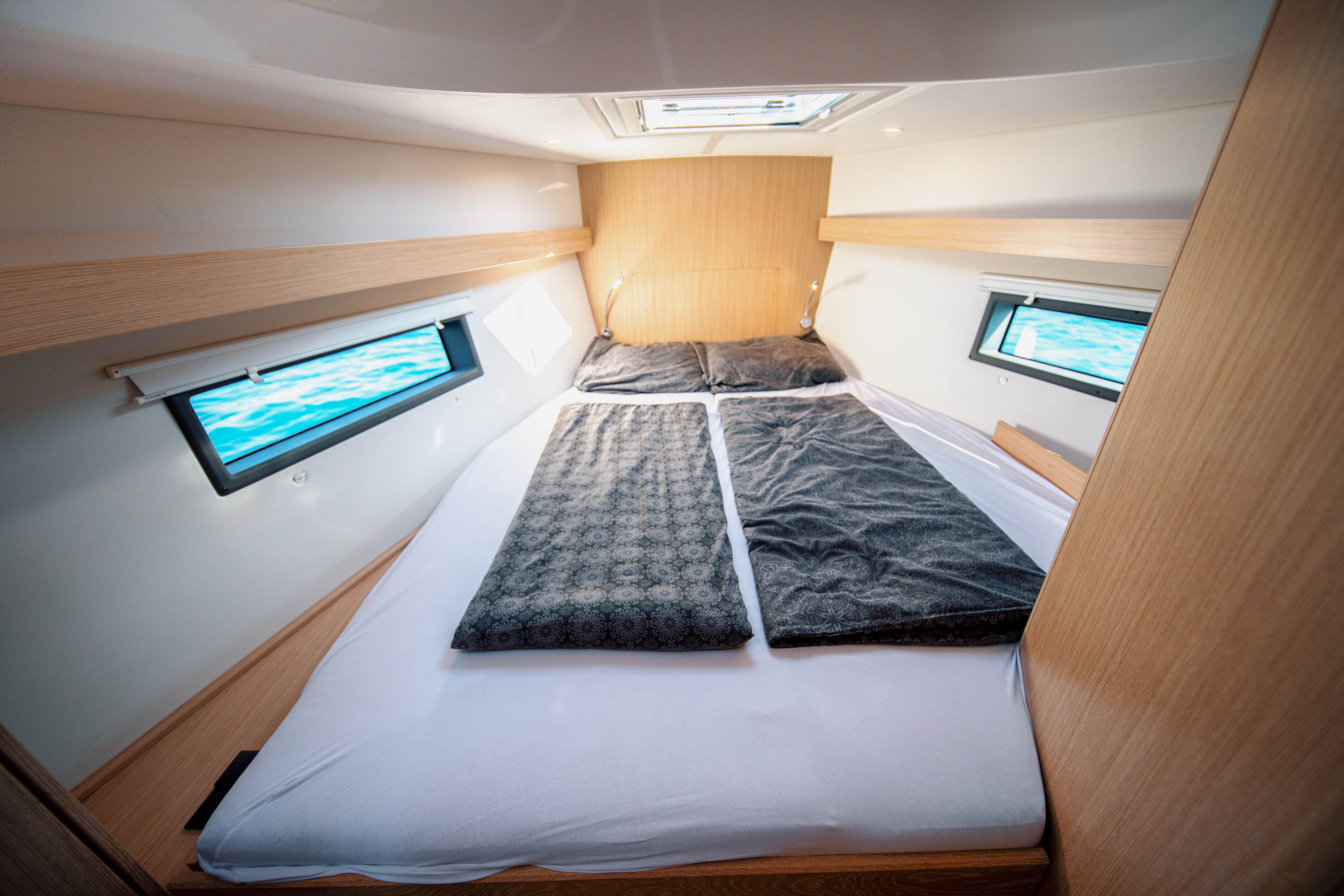 Bavaria C42 — photo 28