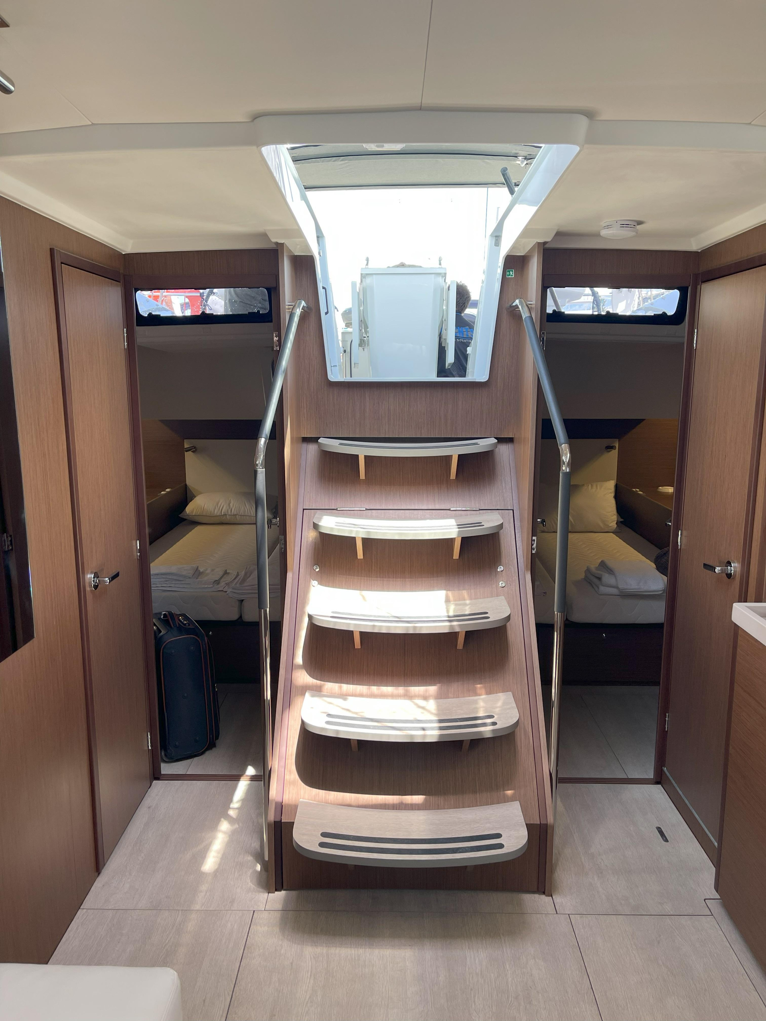 Oceanis 51.1 — photo 18