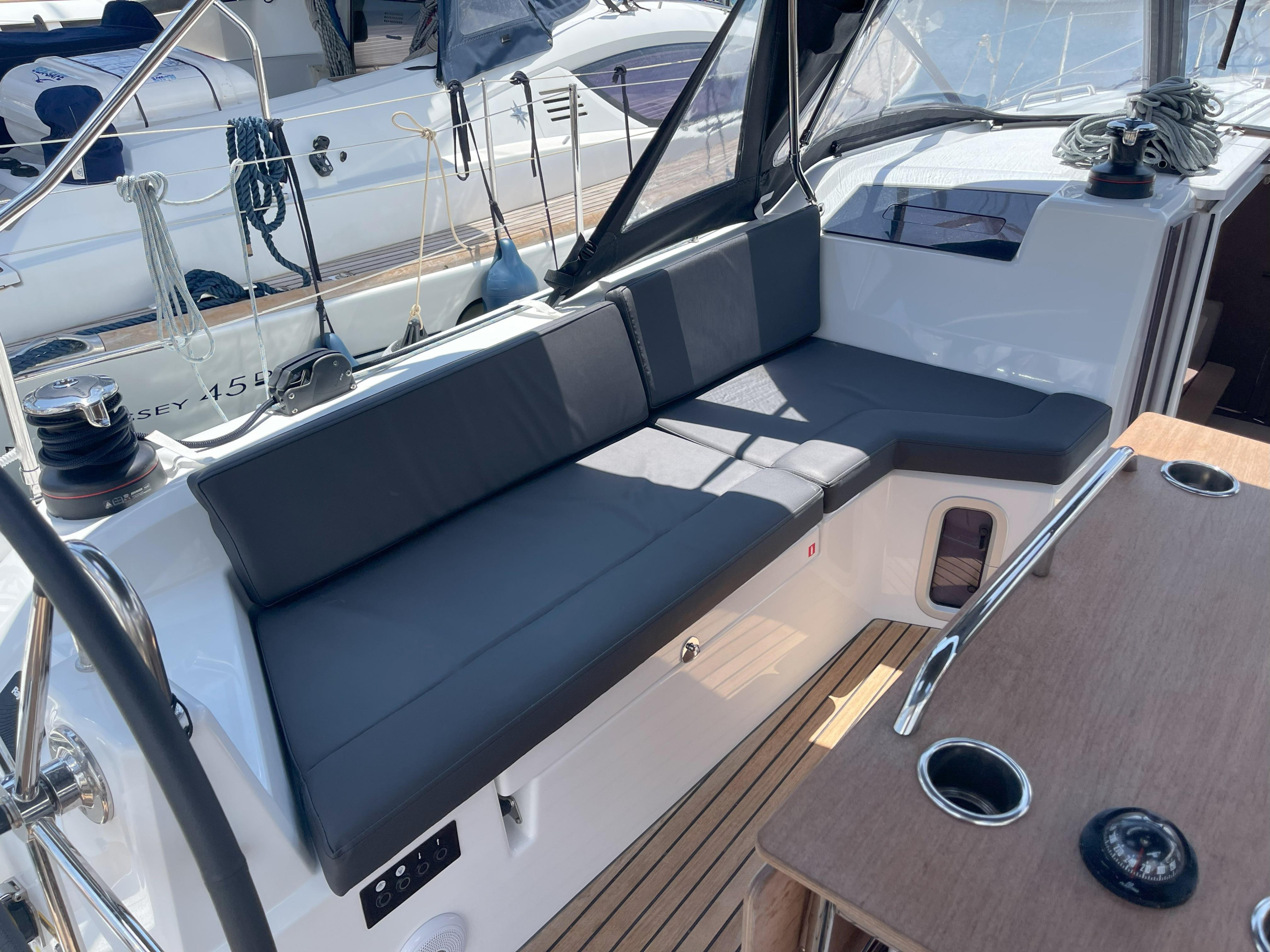 Oceanis 40.1 — photo 2