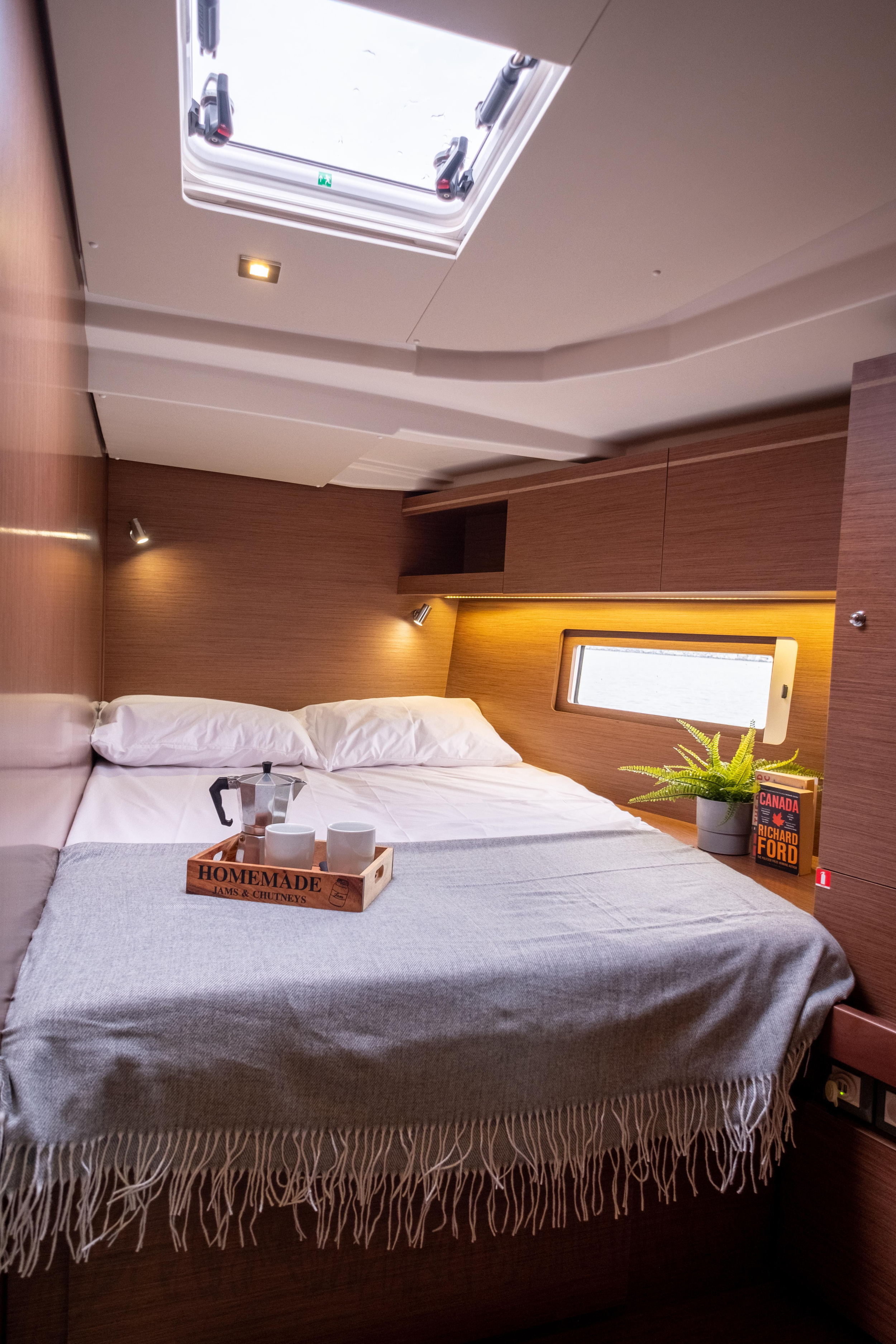 Oceanis 51.1 — photo 33
