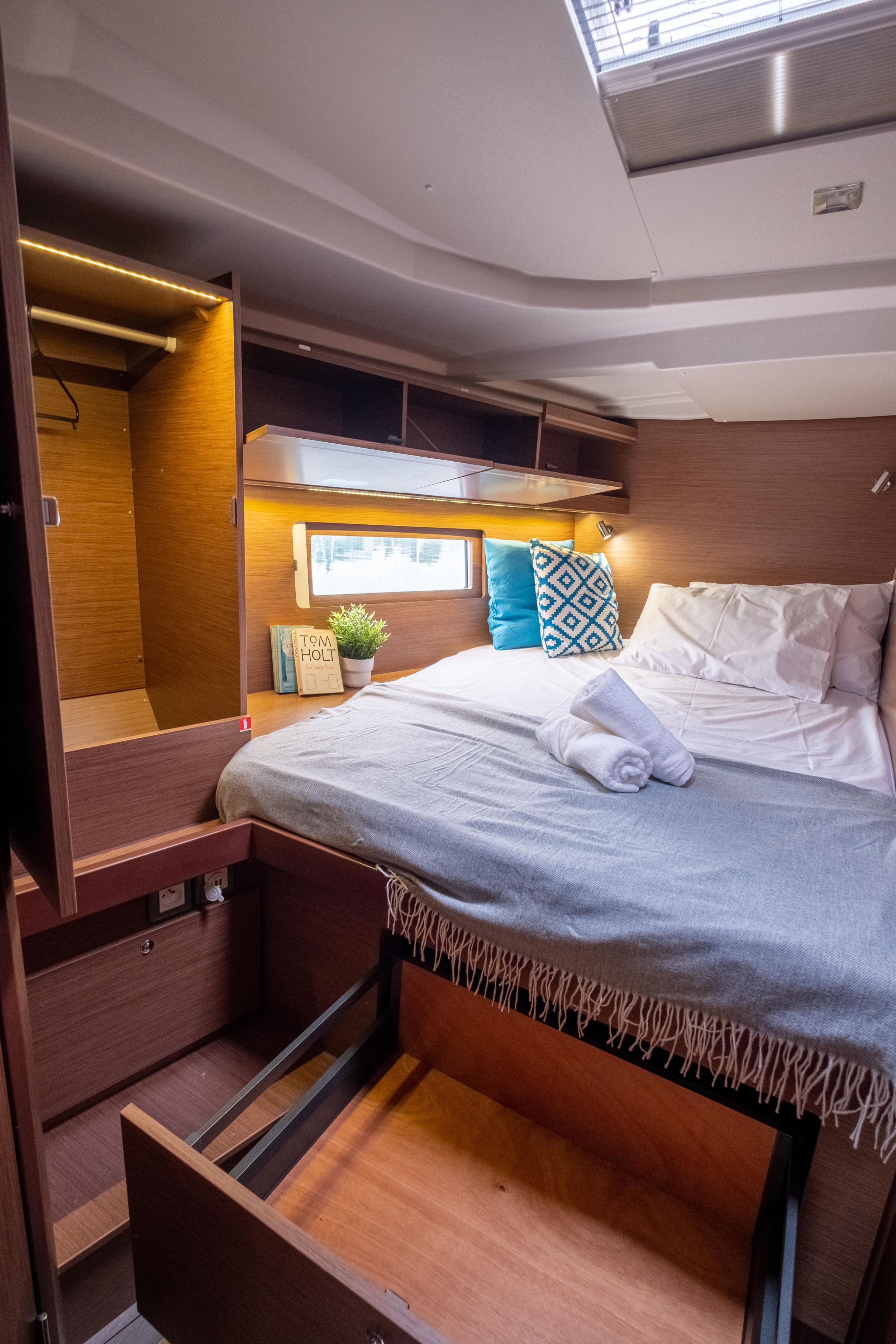 Oceanis 51.1 — photo 71