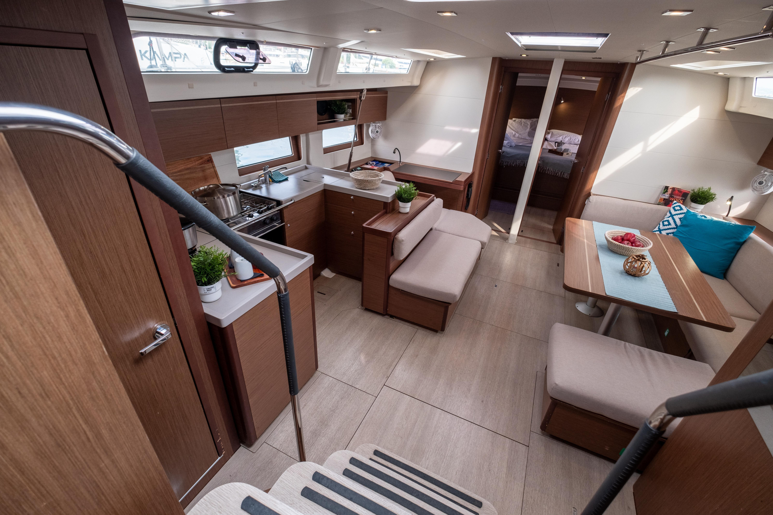Oceanis 51.1 — photo 30
