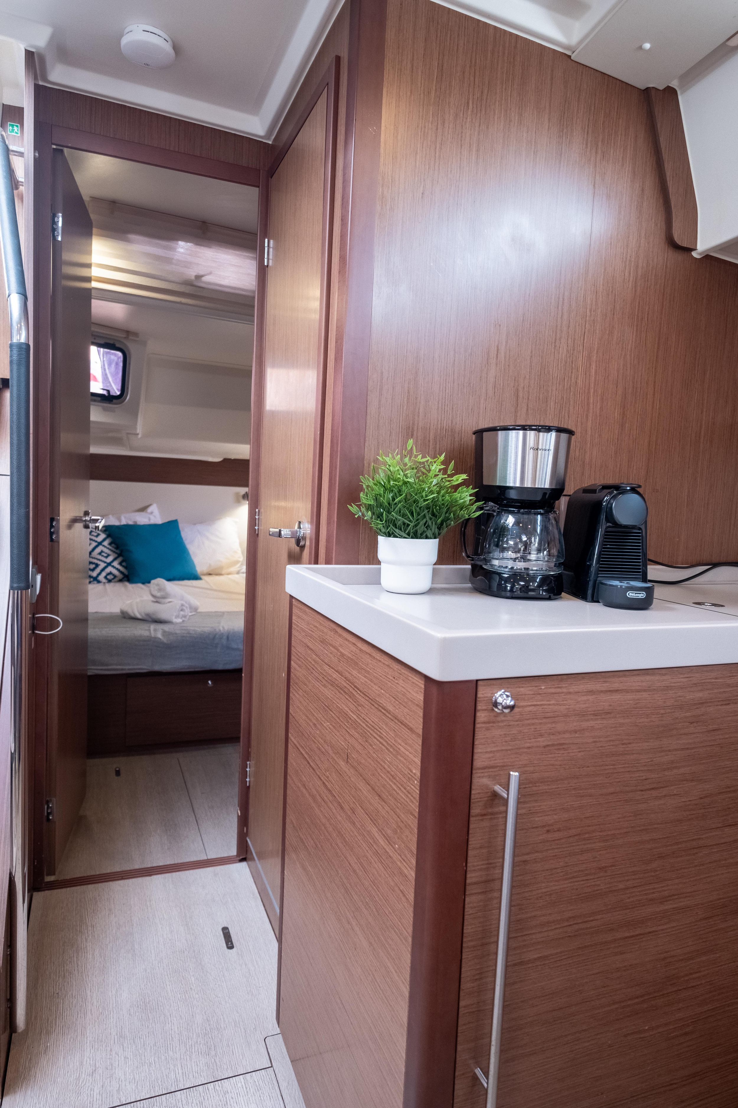 Oceanis 51.1 — photo 109