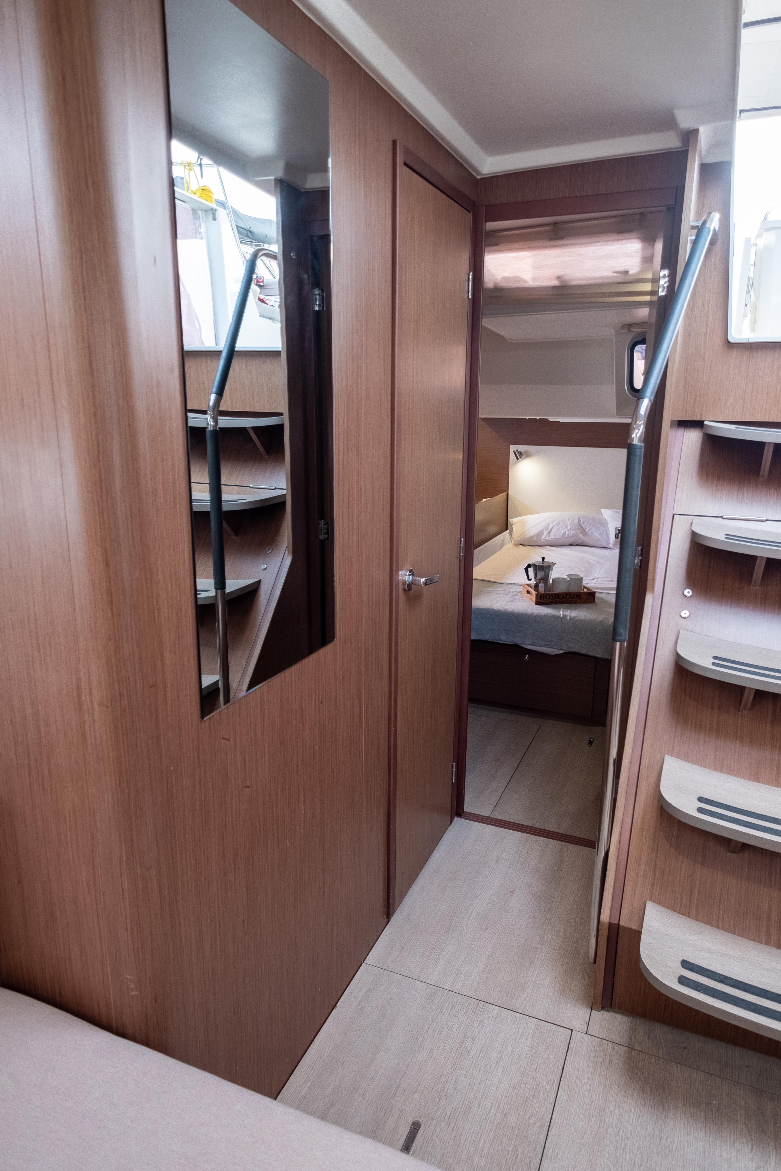 Oceanis 51.1 — photo 13