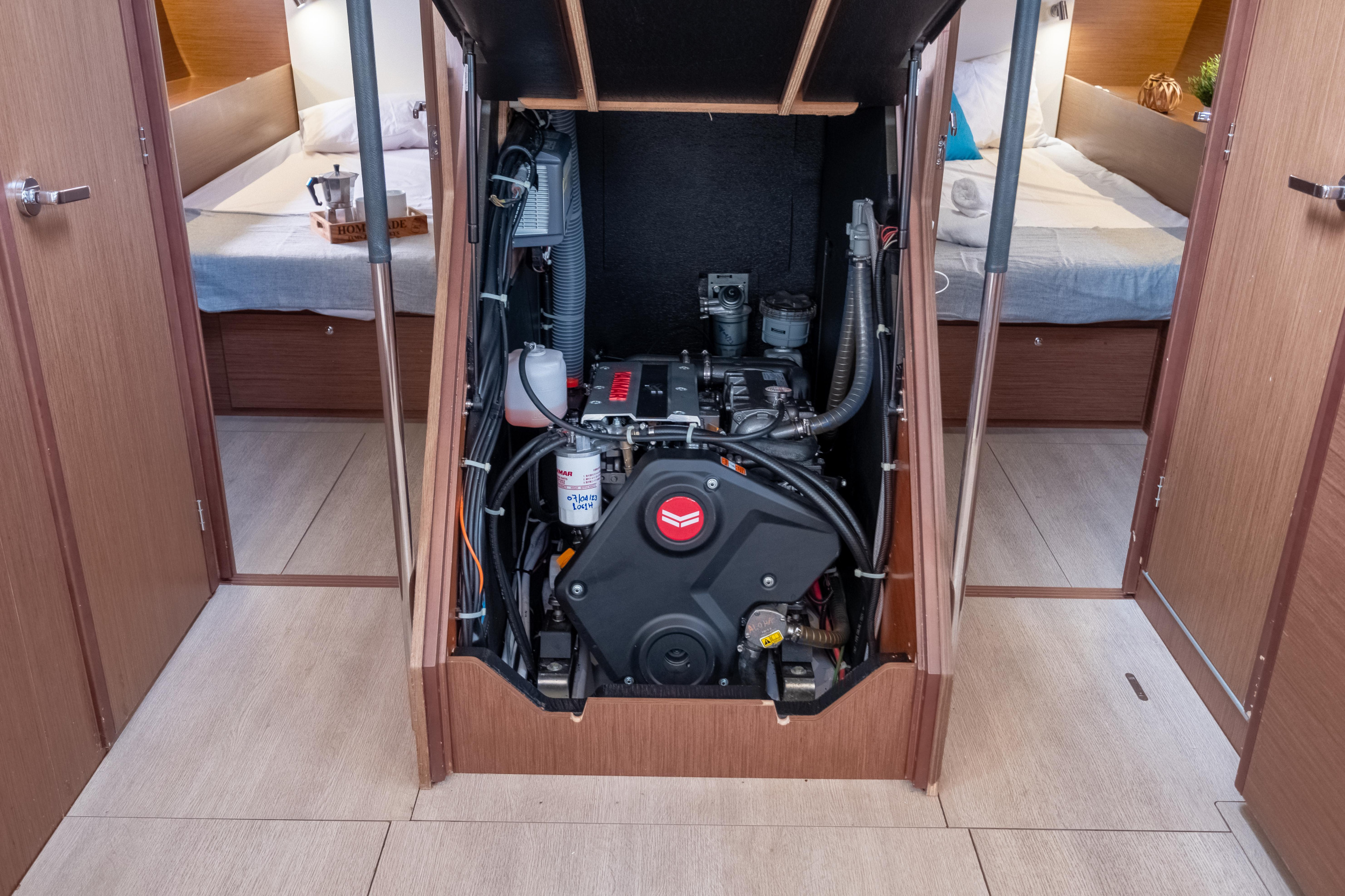 Oceanis 51.1 — photo 19