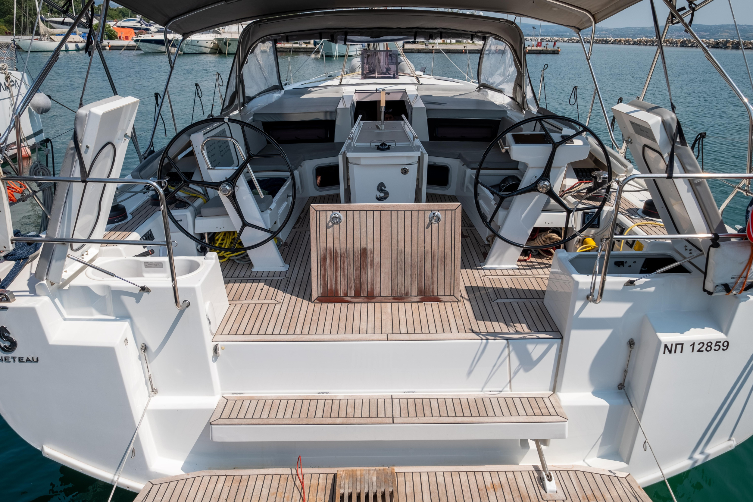 Oceanis 51.1 — photo 4