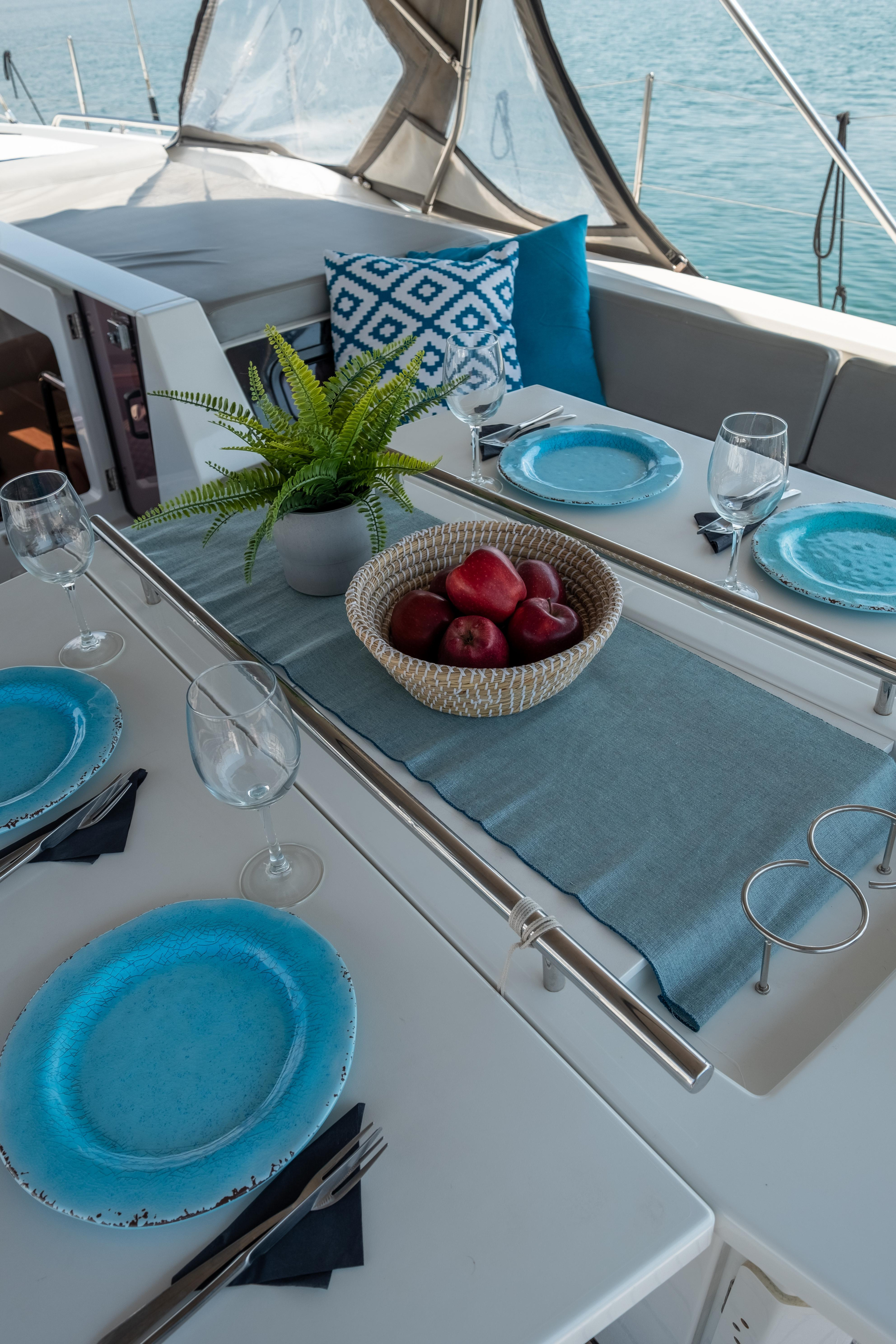 Oceanis 51.1 — photo 93