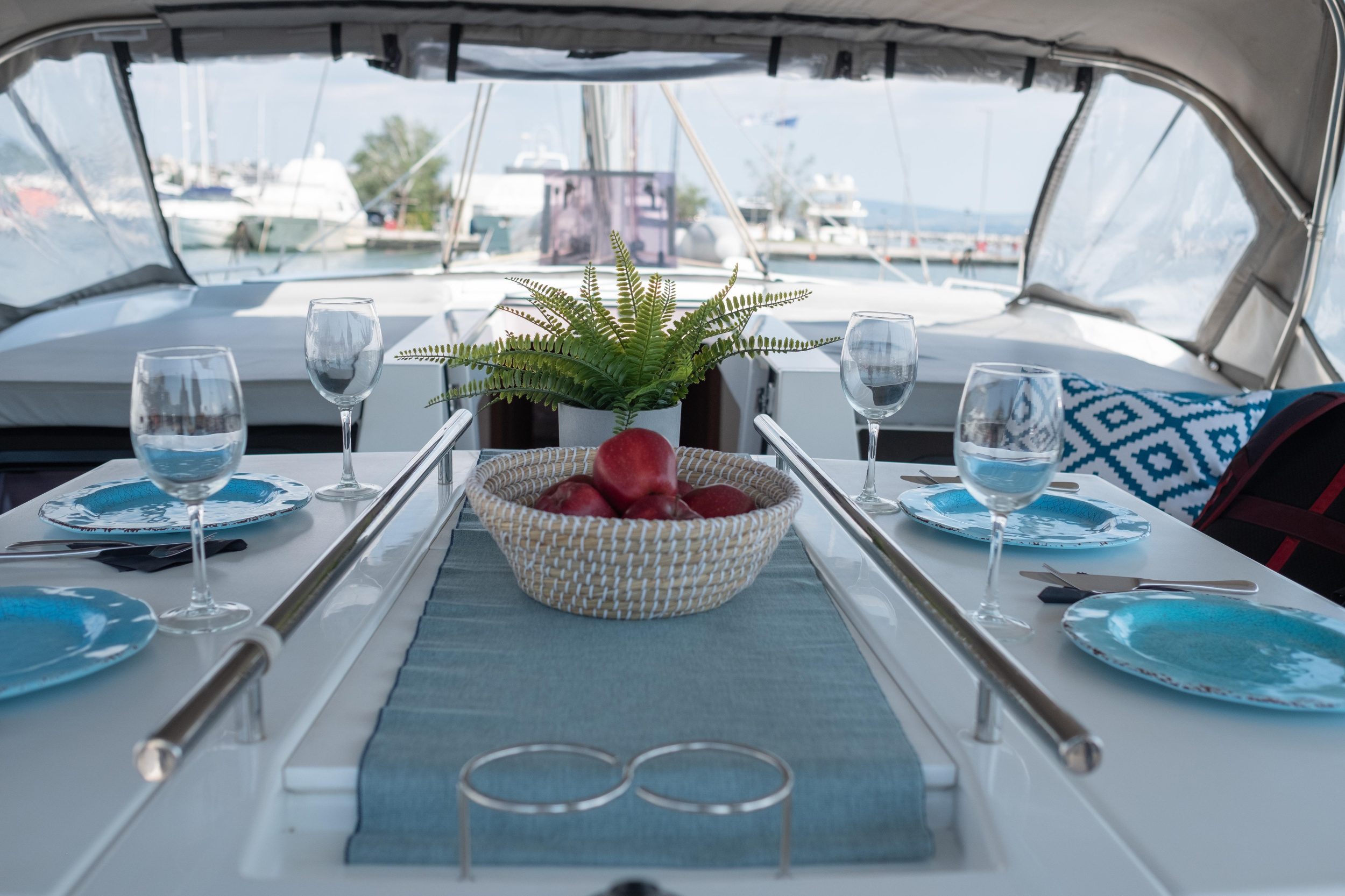 Oceanis 51.1 — photo 107