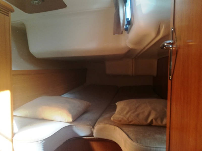 Sun Odyssey 43 — photo 2
