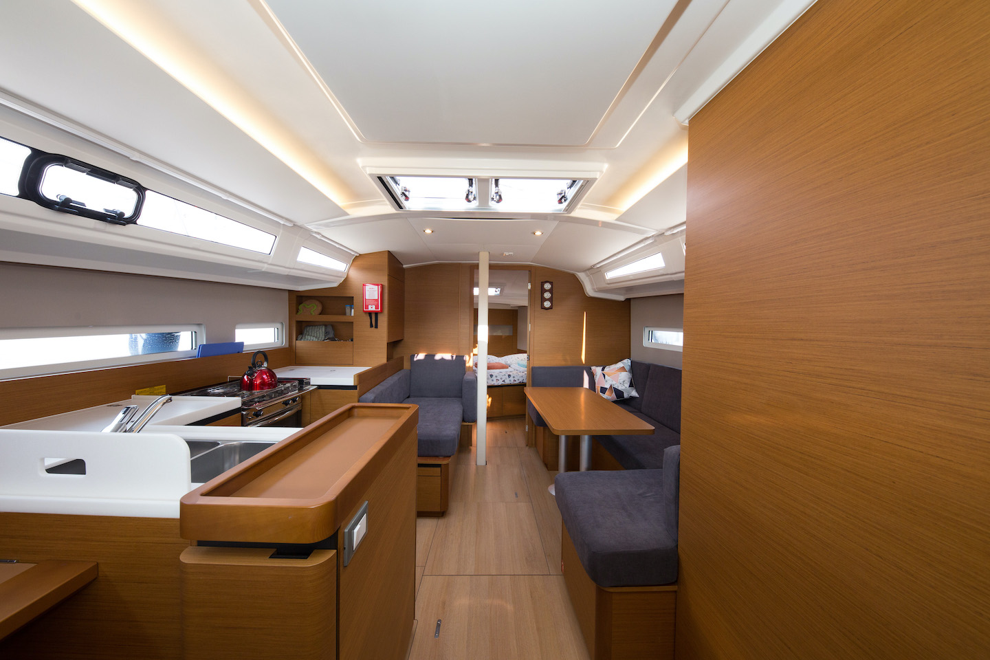 Sun Odyssey 410 — photo 8