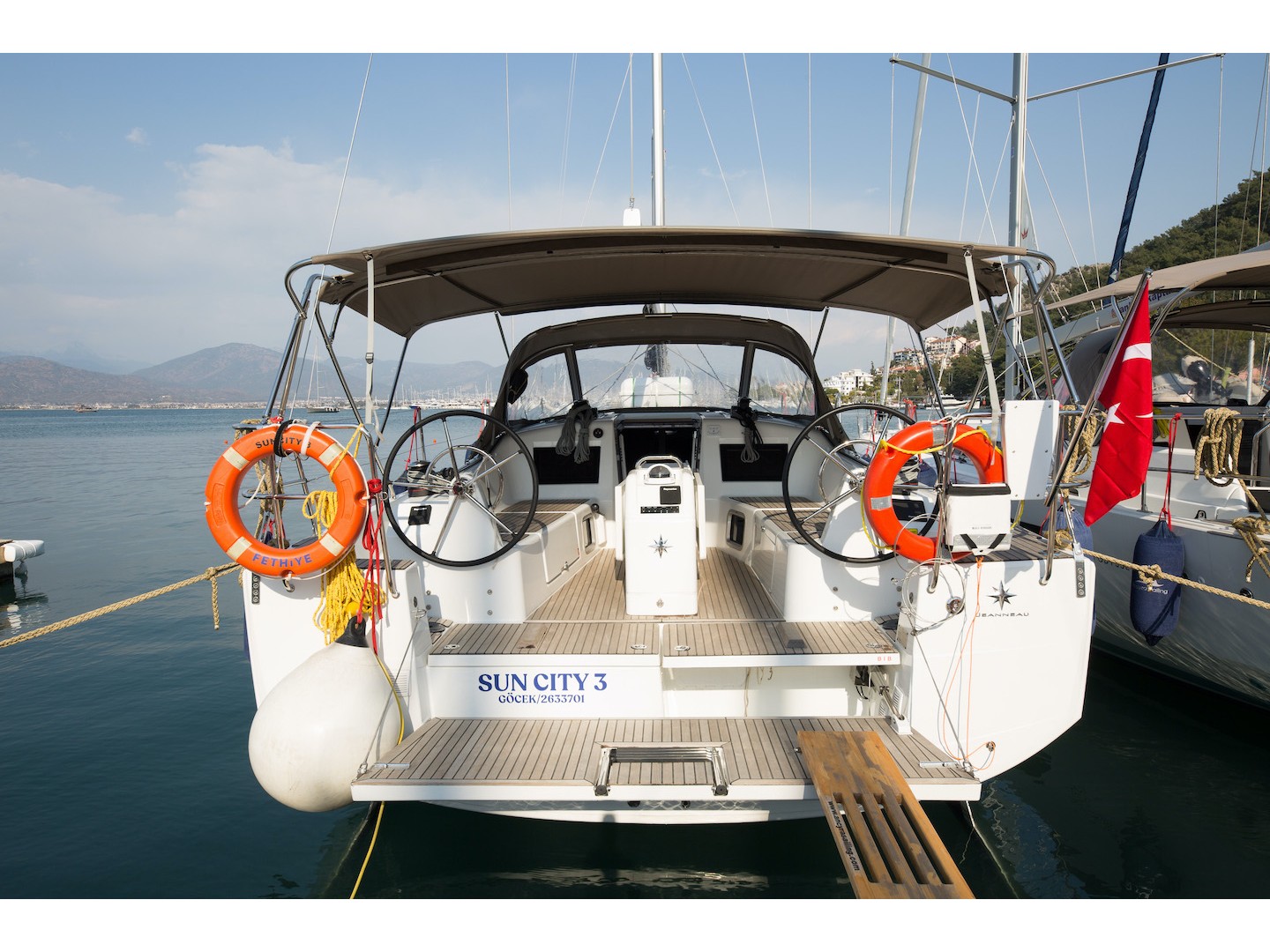 Sun Odyssey 410 — photo 1