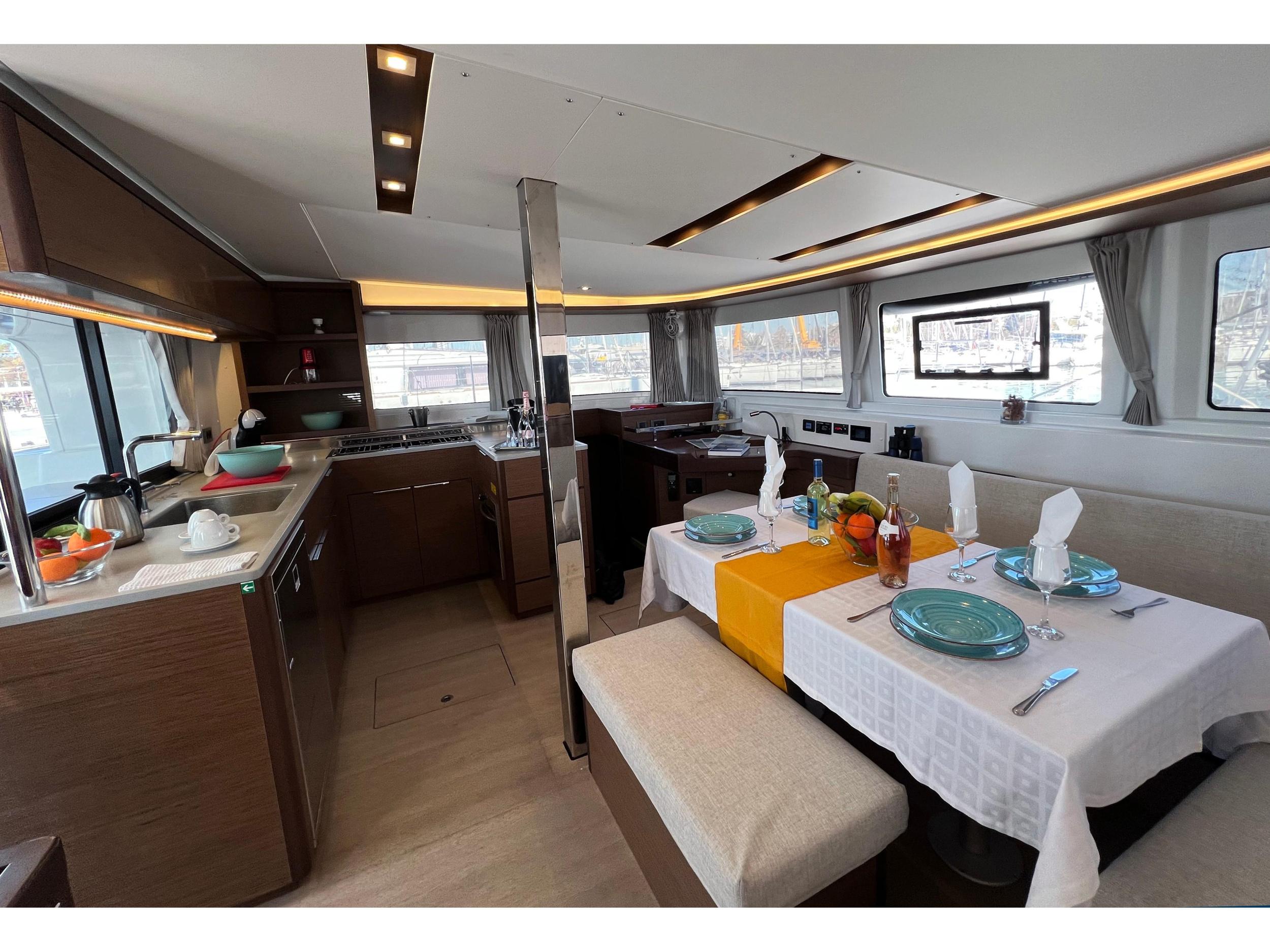 Lagoon 46 — photo 10