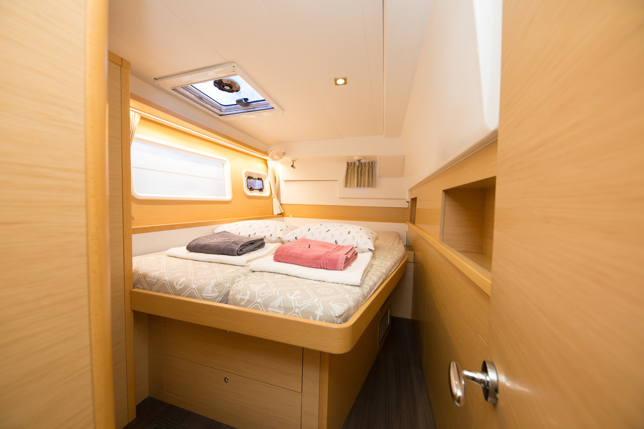 Lagoon 400 S2 — photo 17