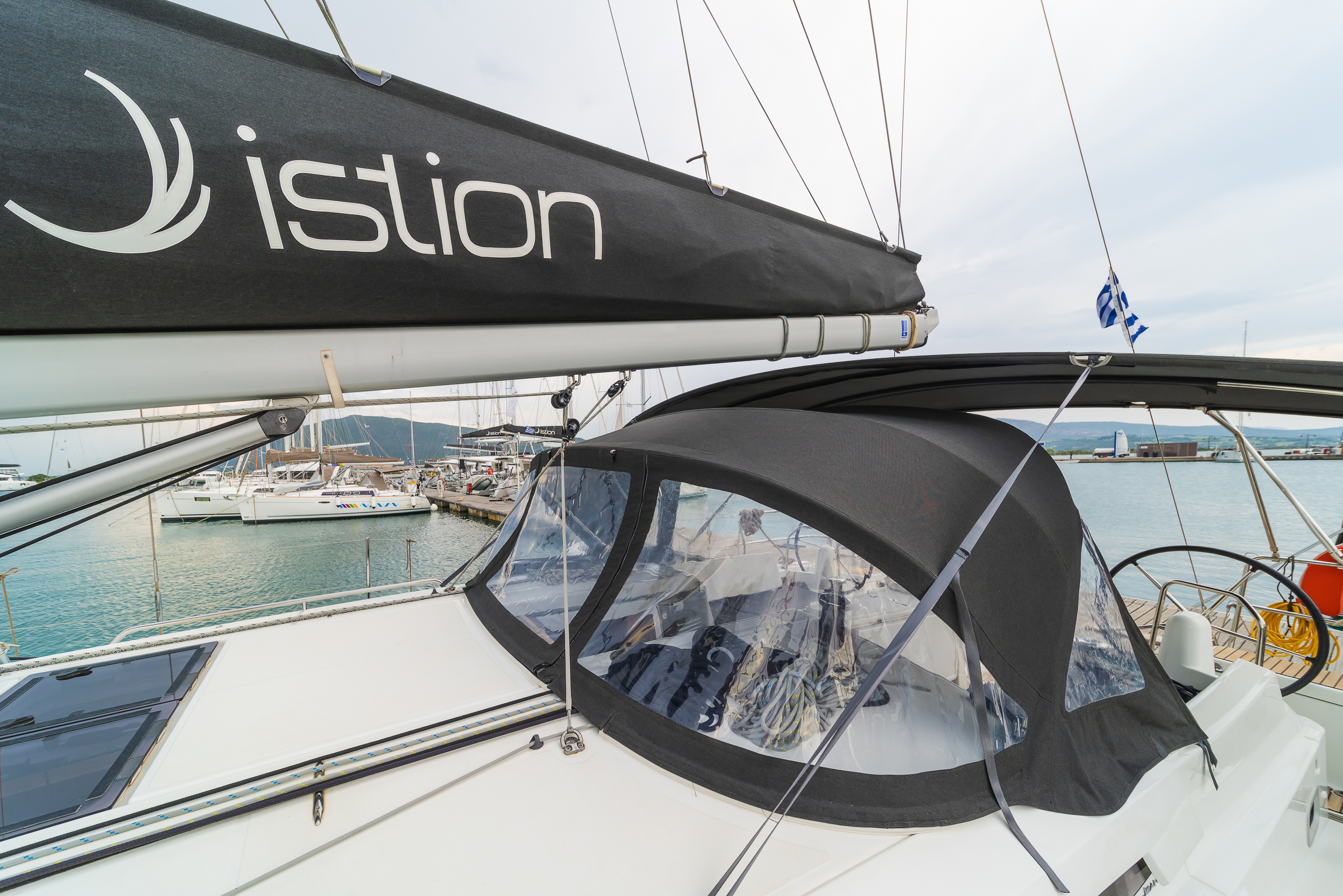 Sun Odyssey 440 — photo 14