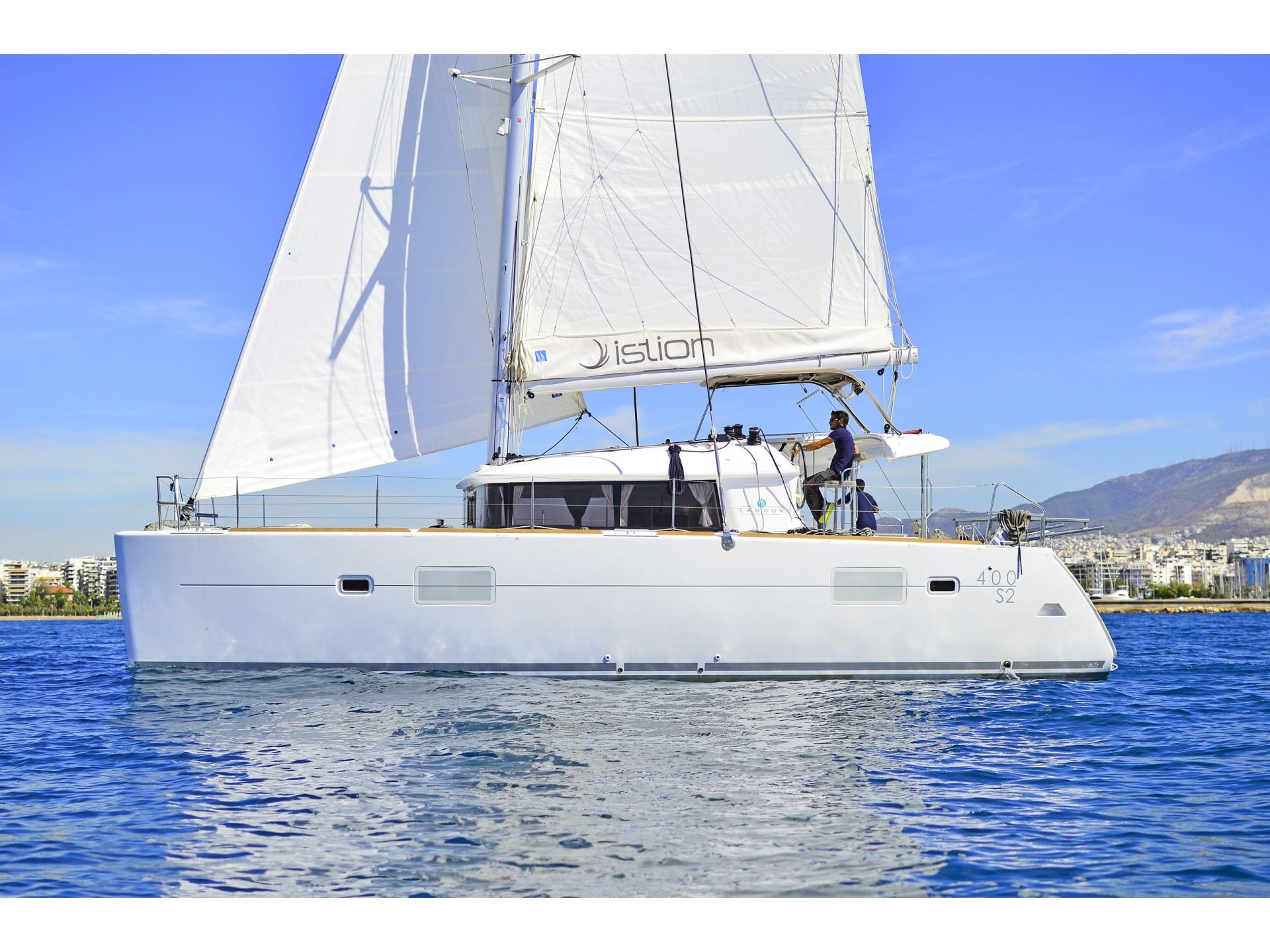Lagoon 400 S2 & GEN — photo 1