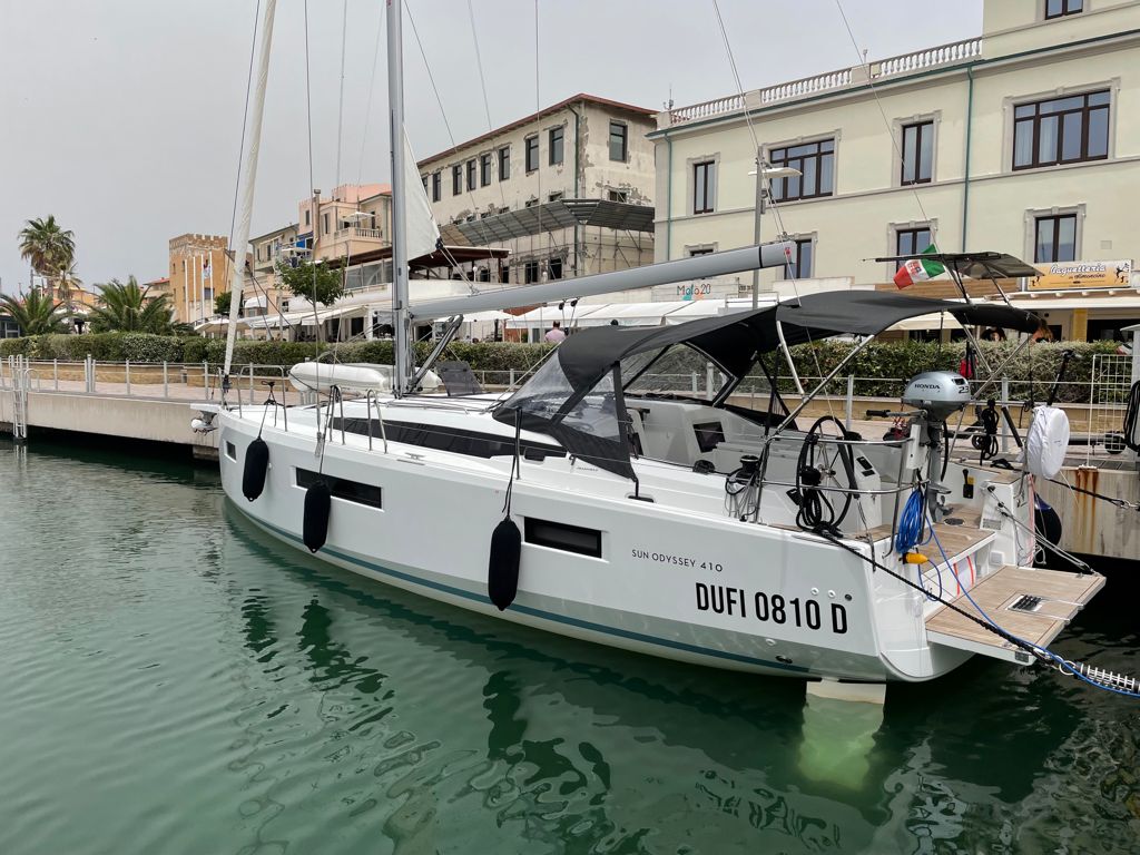Sun Odyssey 410 — photo 14