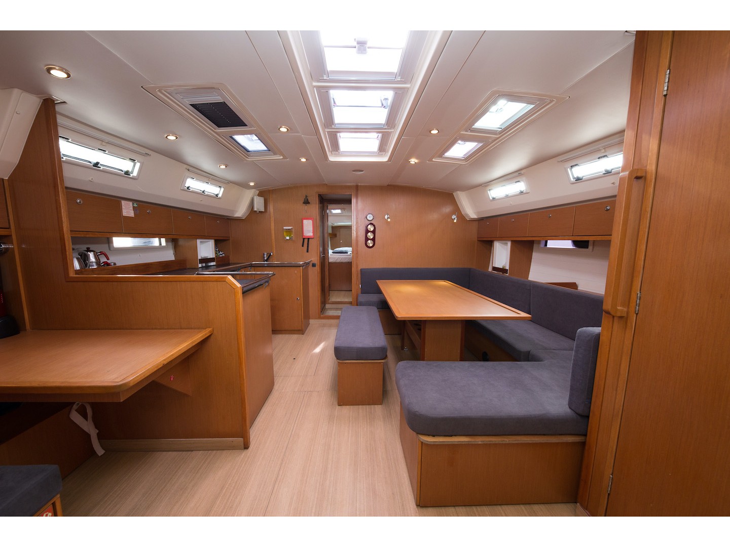 Bavaria 50 — photo 10