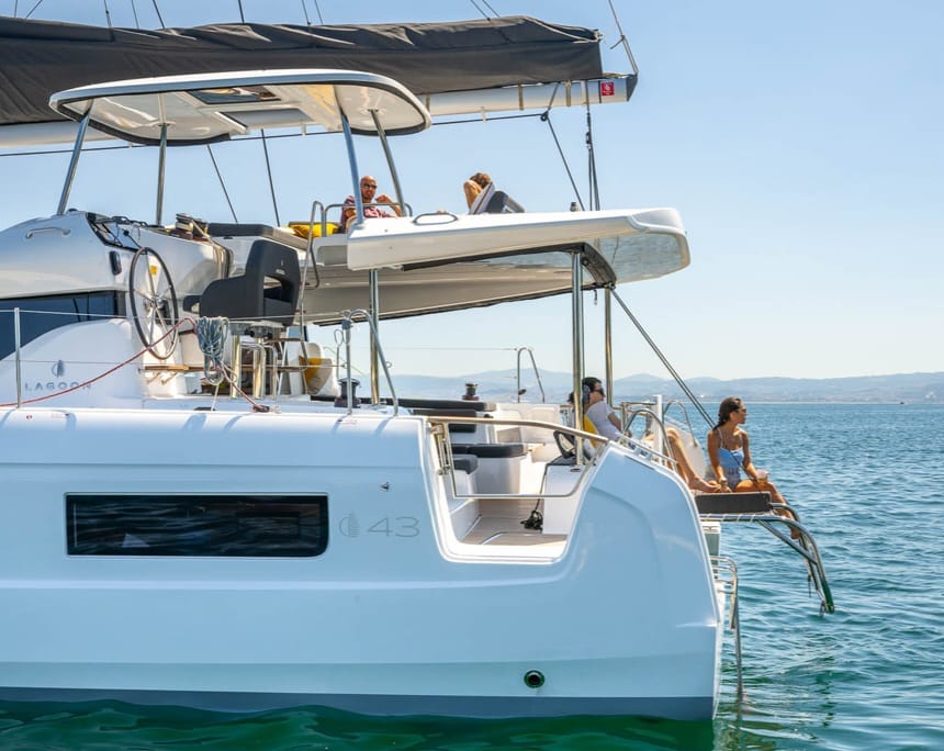 Lagoon 43 — photo 13