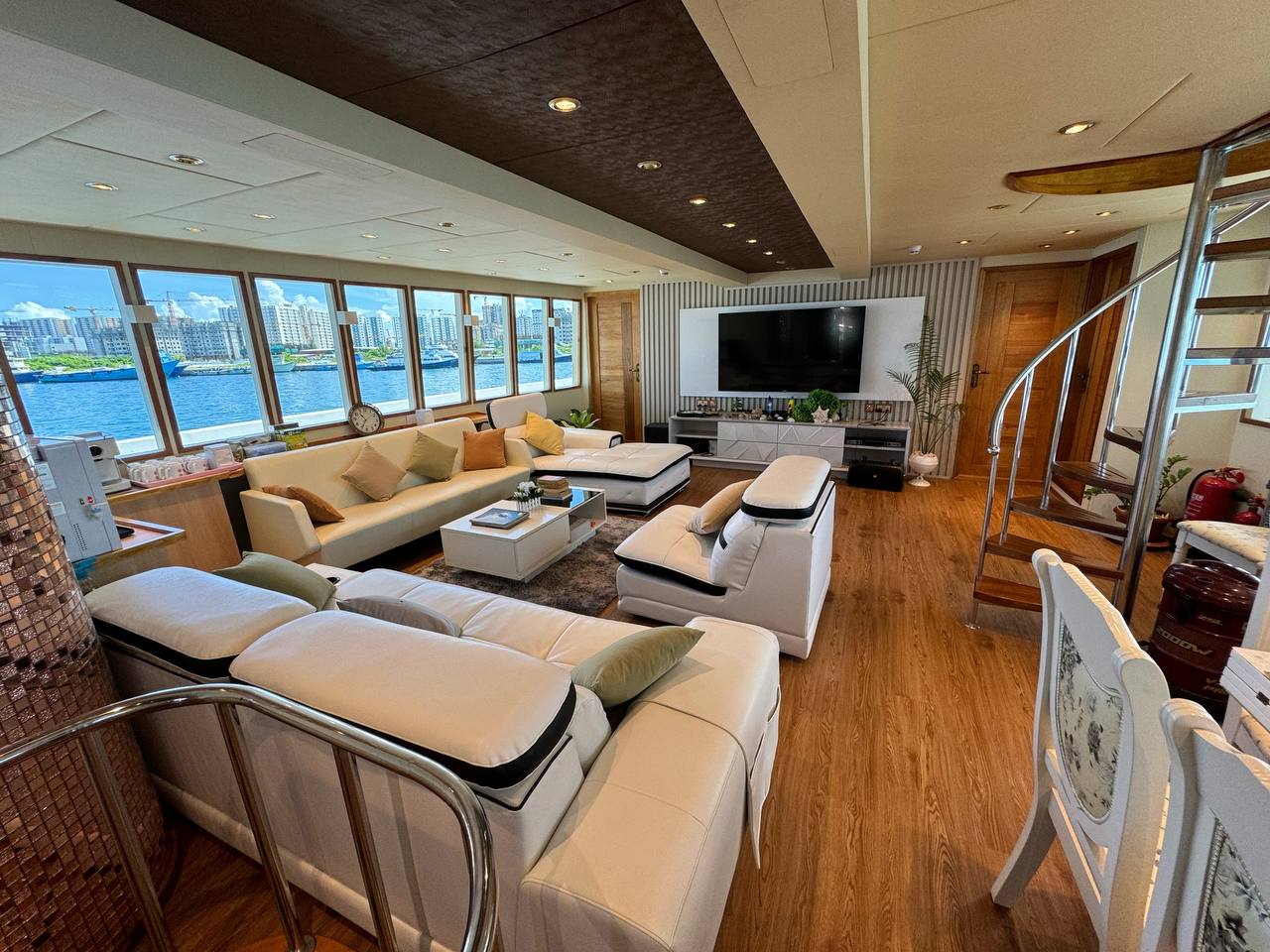 Motoryacht N7 — photo 22