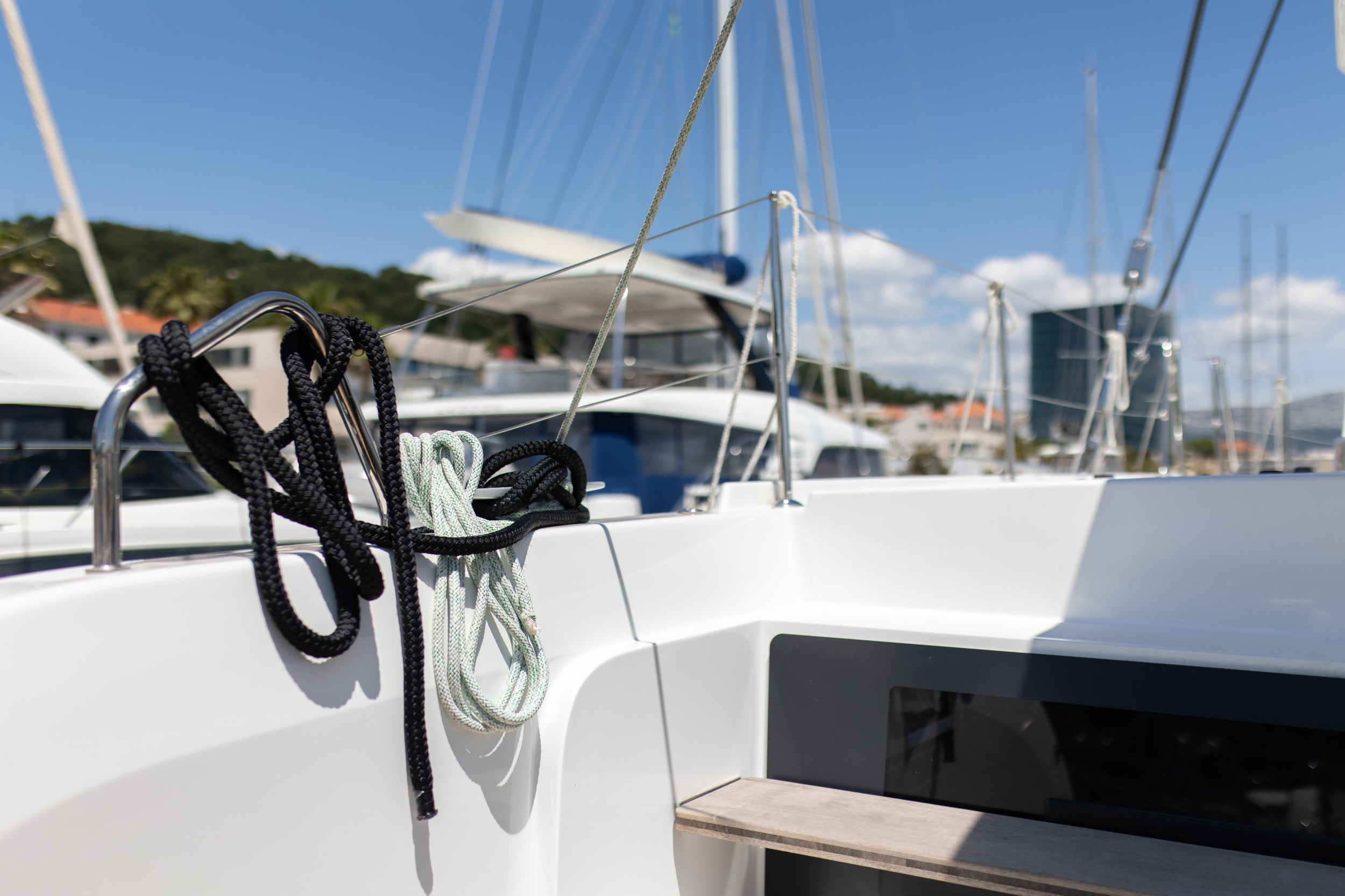Lagoon 51 — photo 21