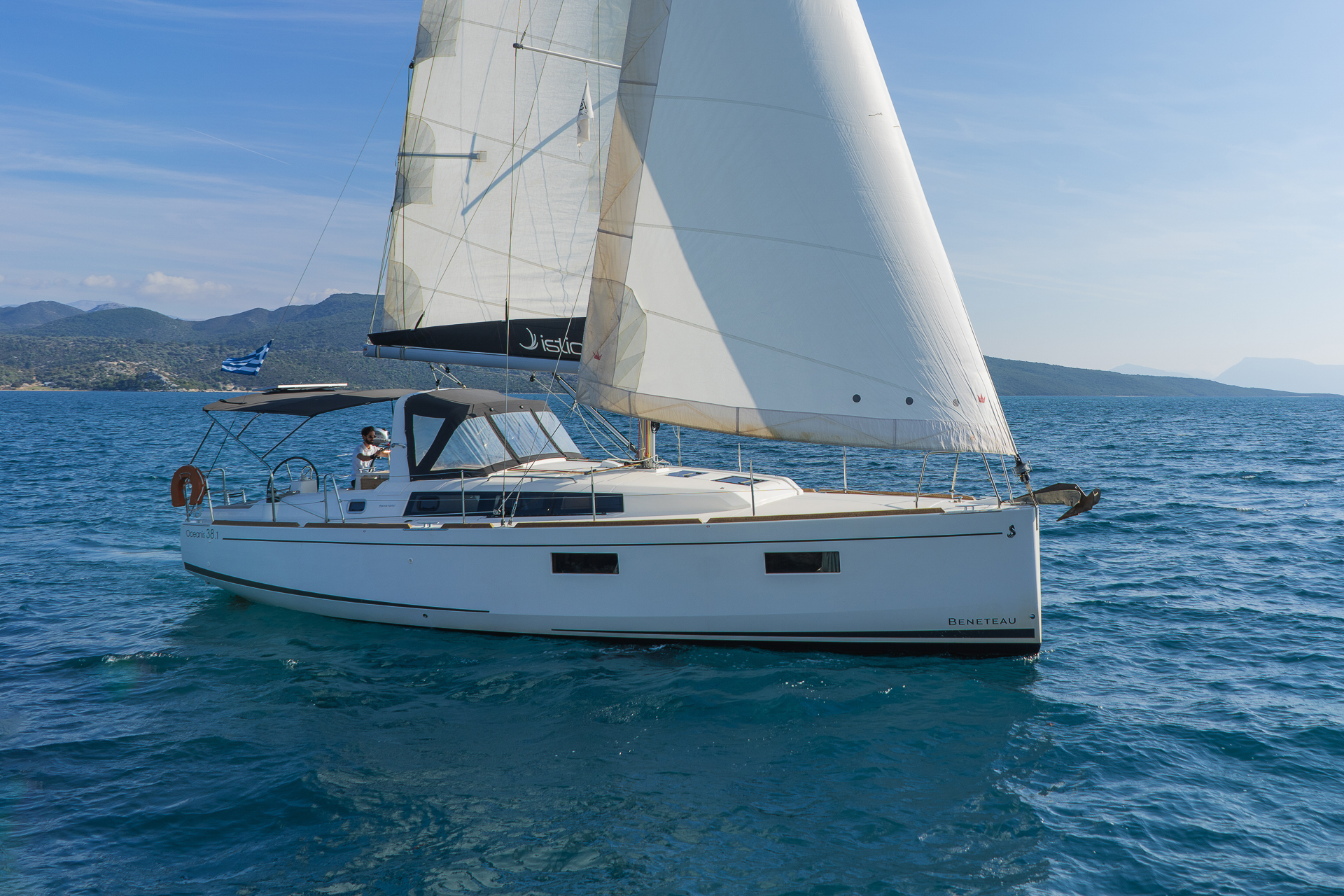 Oceanis 38.1 — photo 4