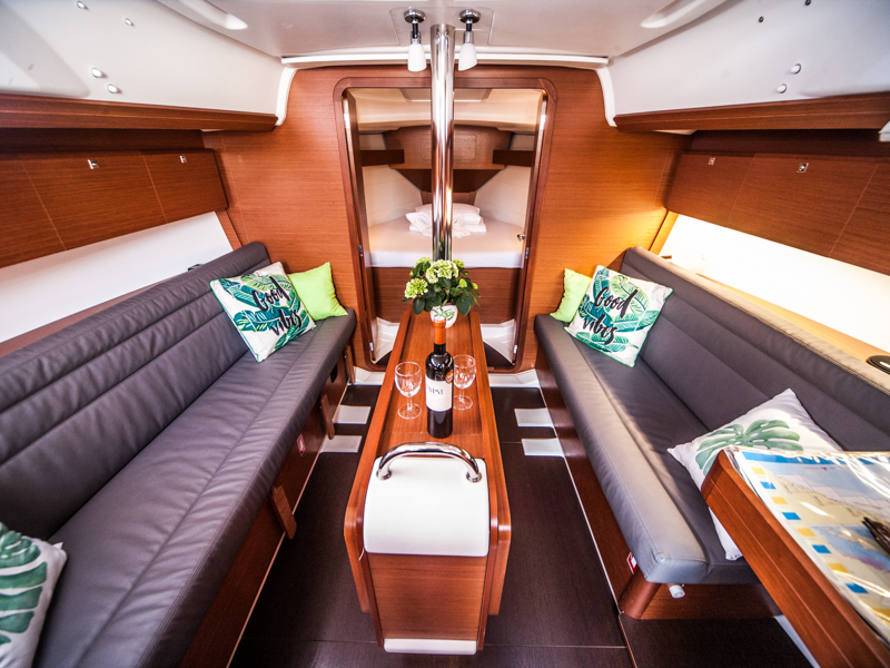 Dufour 350 Grand Large — photo 18