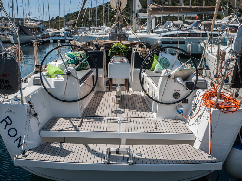 Dufour 350 Grand Large — photo 19