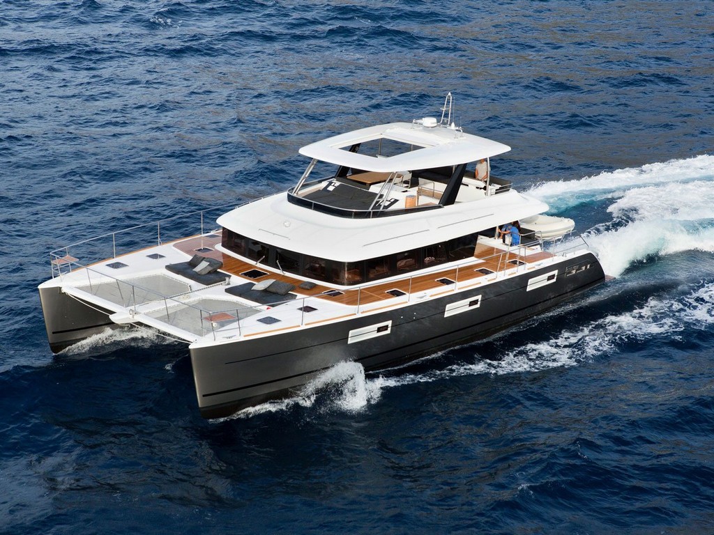 Lagoon 630 Powercat LUX — photo 1