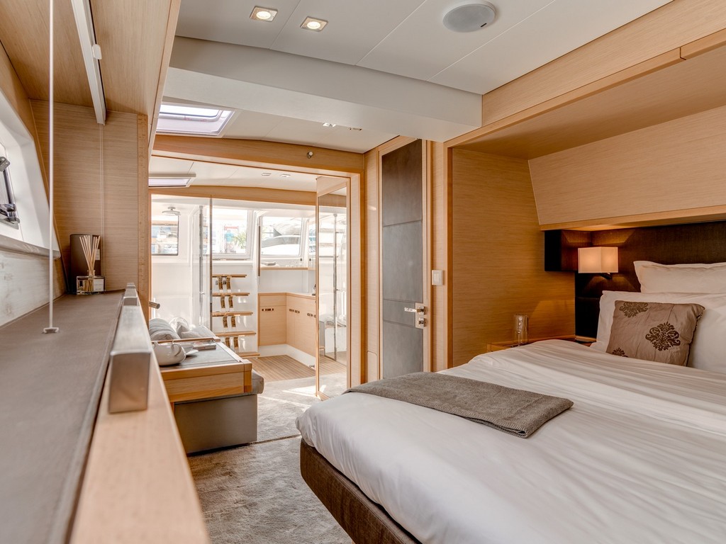 Lagoon 630 Powercat LUX — photo 8