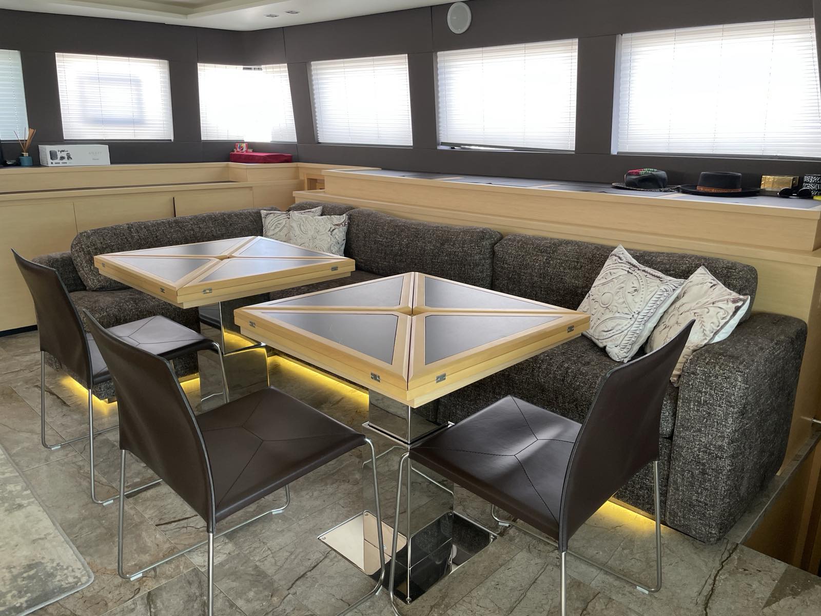 Lagoon 630 Powercat LUX — photo 9