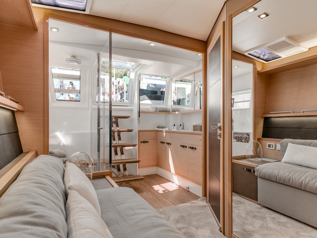 Lagoon 630 Powercat LUX — photo 17