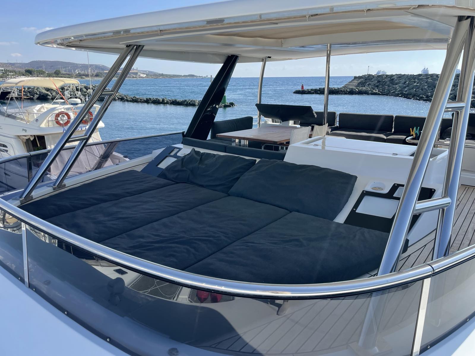 Lagoon 630 Powercat LUX — photo 31