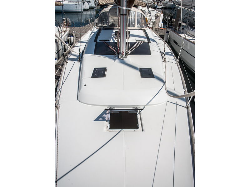 Dufour 350 Grand Large — photo 21