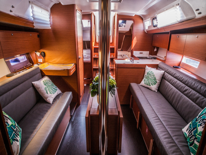 Dufour 350 Grand Large — photo 12