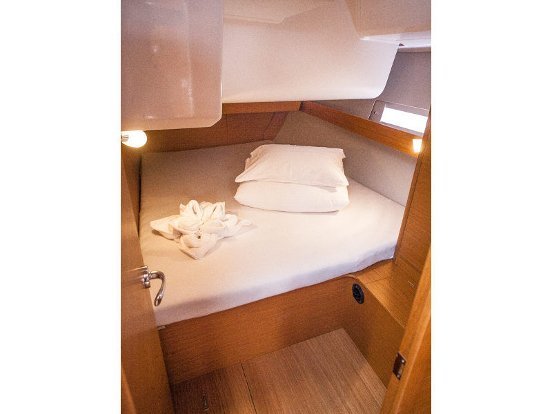 Dufour 460 Grand Large — photo 19