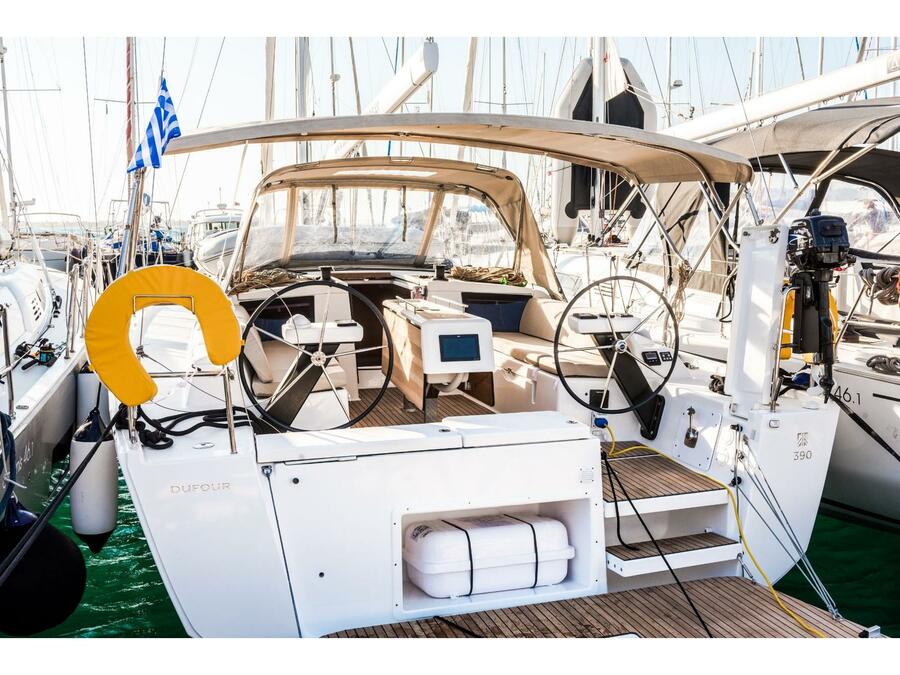 DUFOUR 390 GRAND LARGE — photo 2