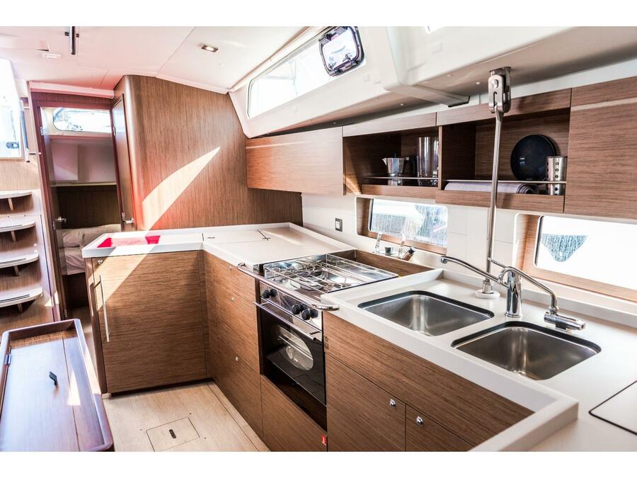 DUFOUR 390 GRAND LARGE — photo 447