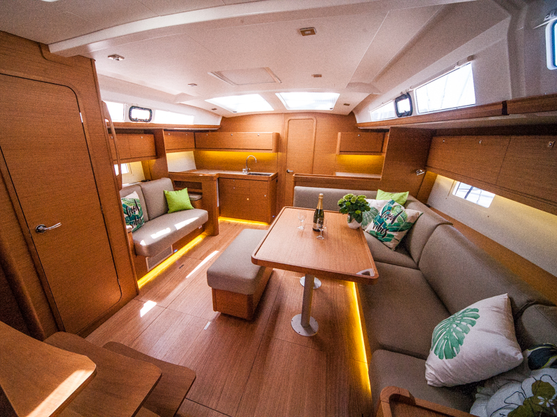 Dufour 460 Grand Large — photo 12