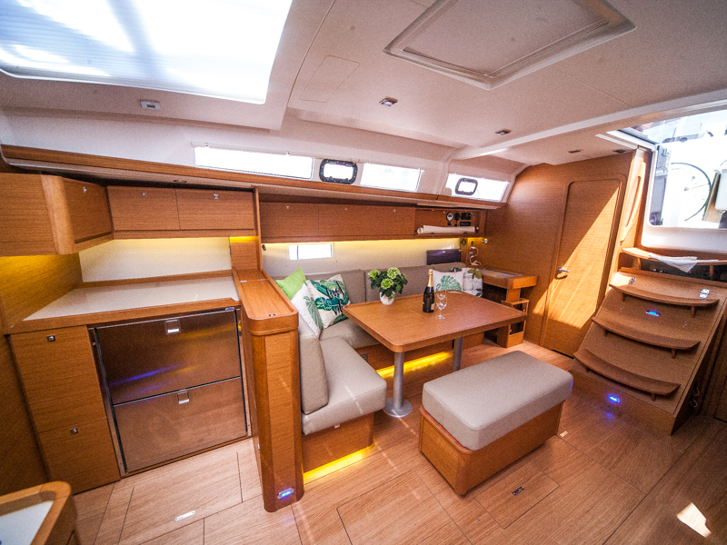 Dufour 460 Grand Large — photo 7