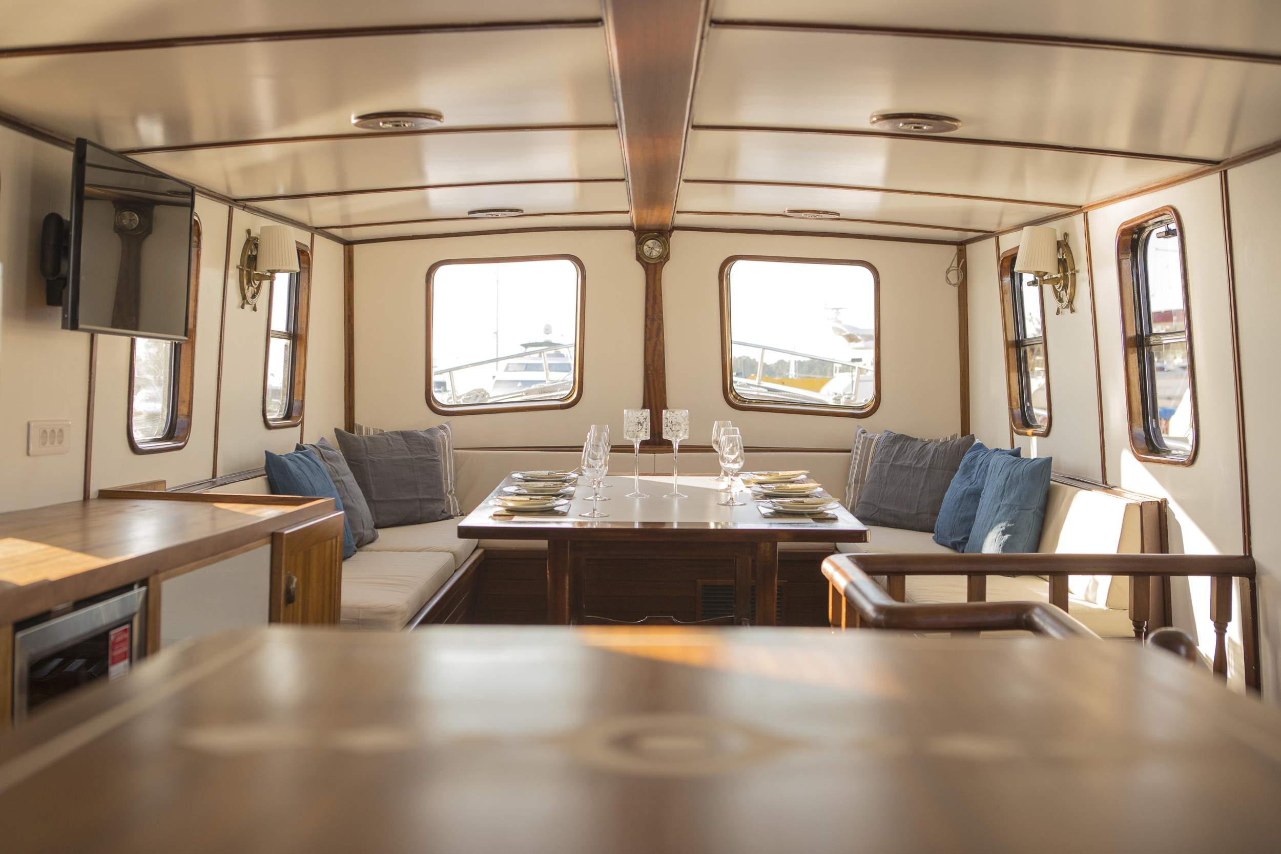 Greek Motorsailer — photo 25