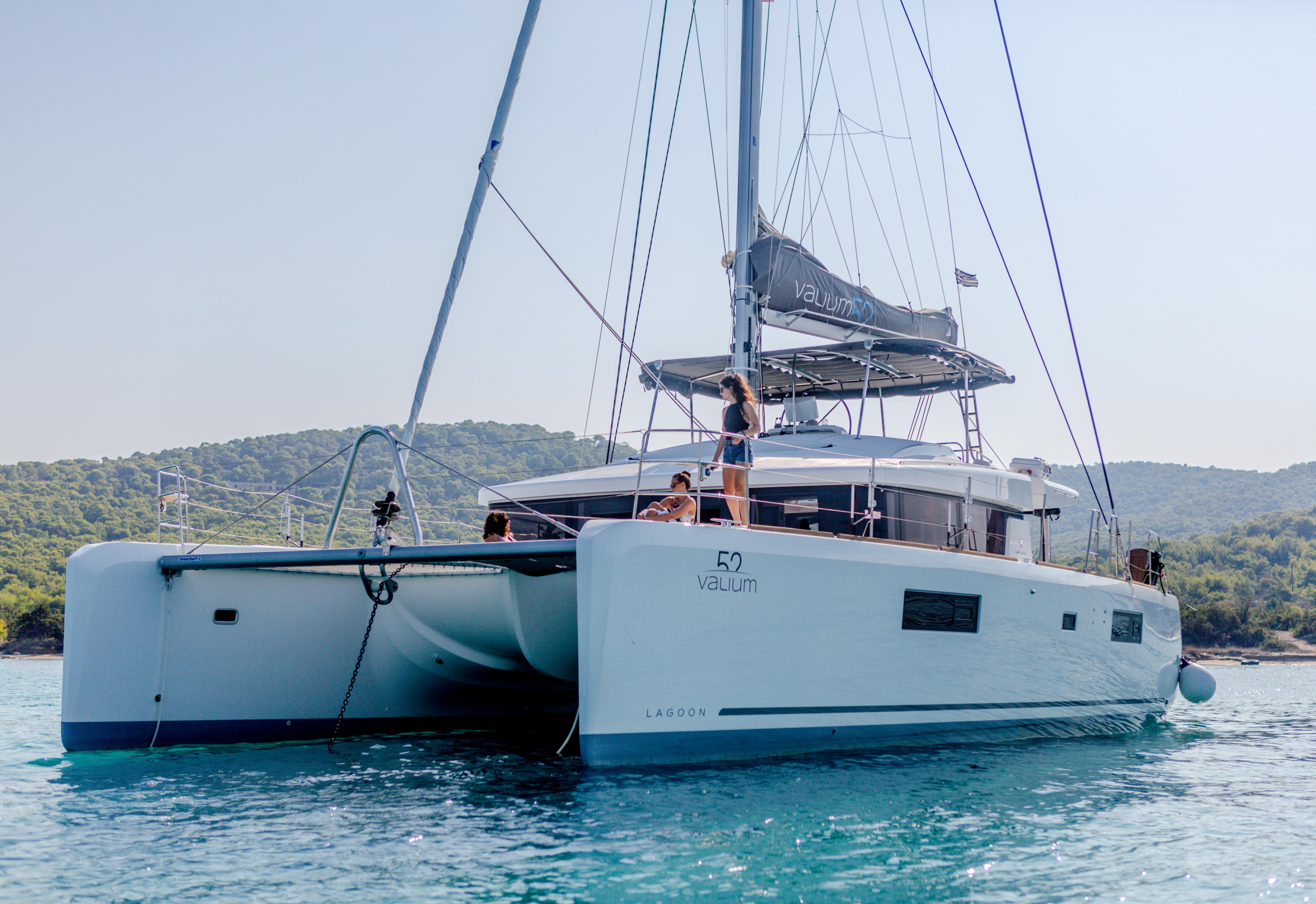 Lagoon 52F — photo 16