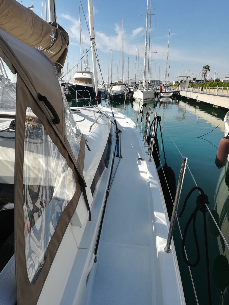 Sun Odyssey 440 — photo 17