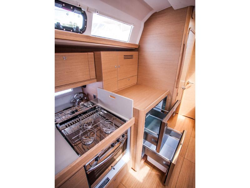 Dufour 460 Grand Large — photo 18