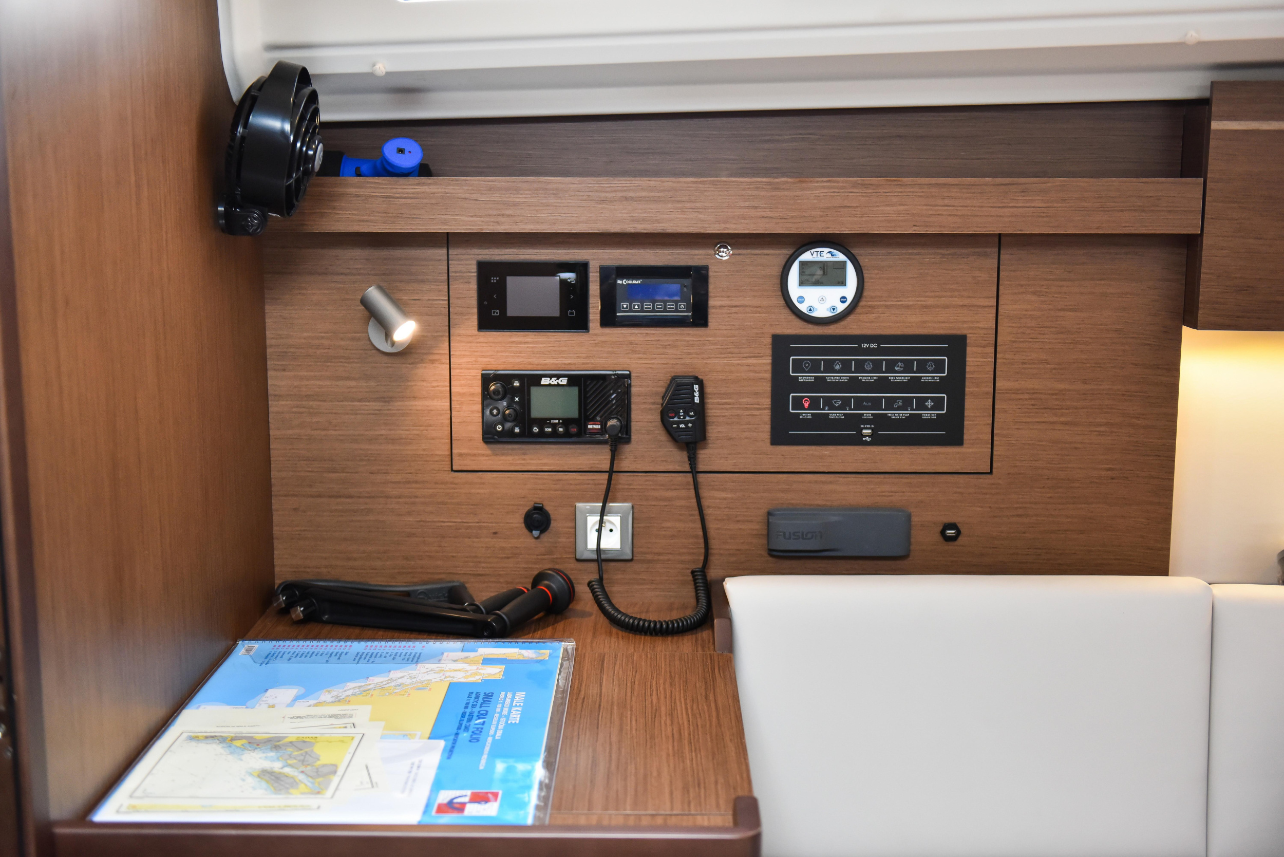 Oceanis 40.1 — photo 83