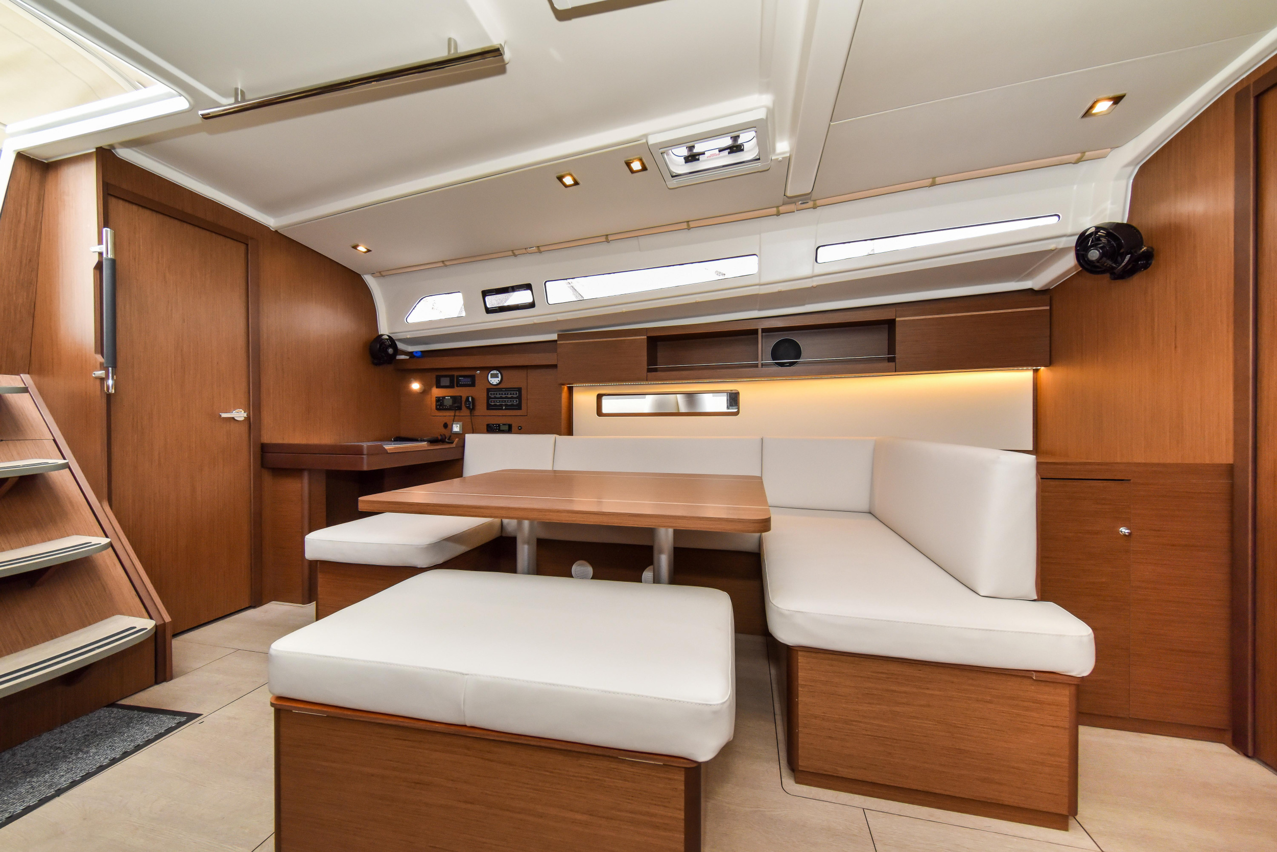 Oceanis 40.1 — photo 84