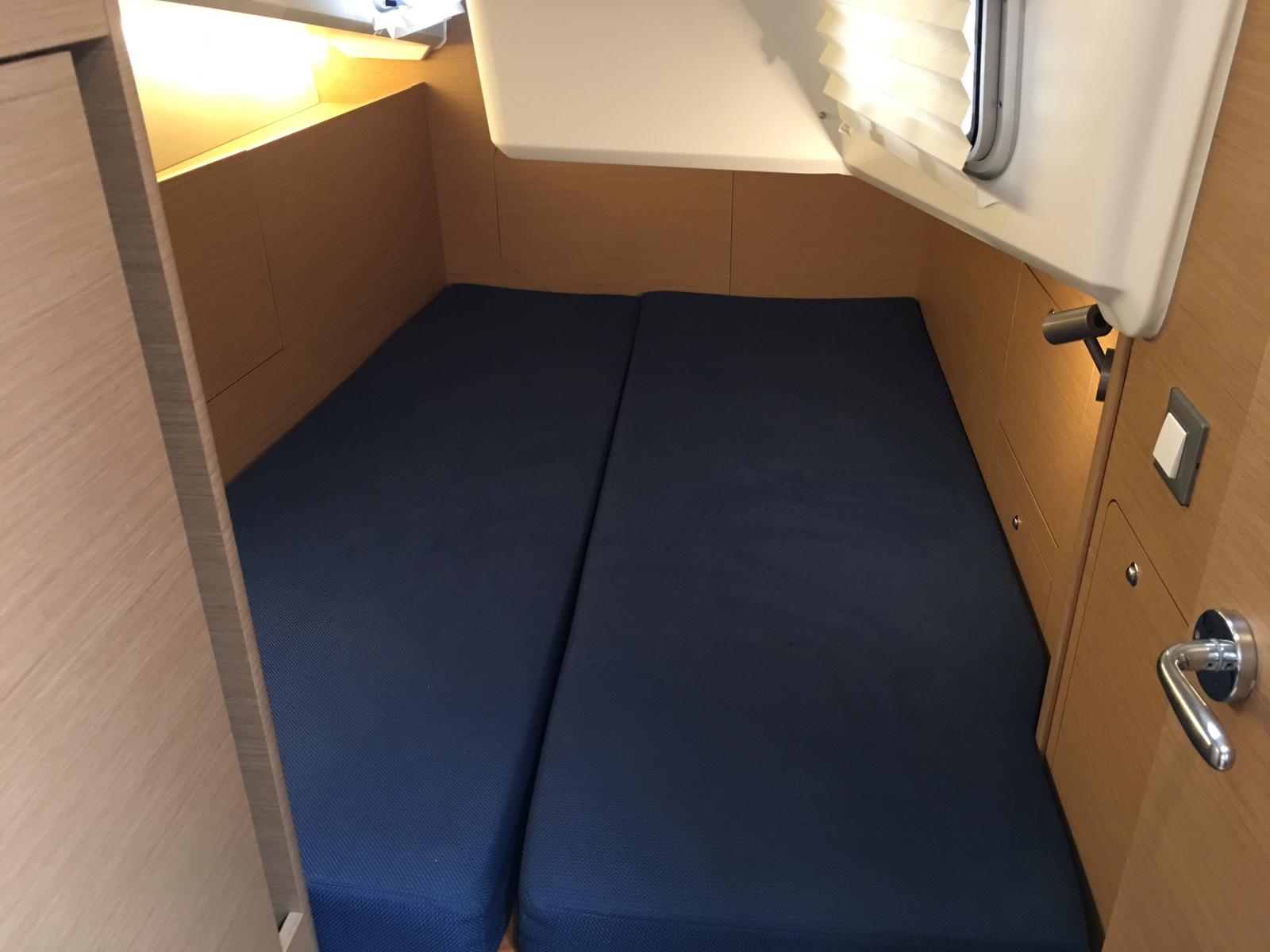 Sun Odyssey 410 — photo 15