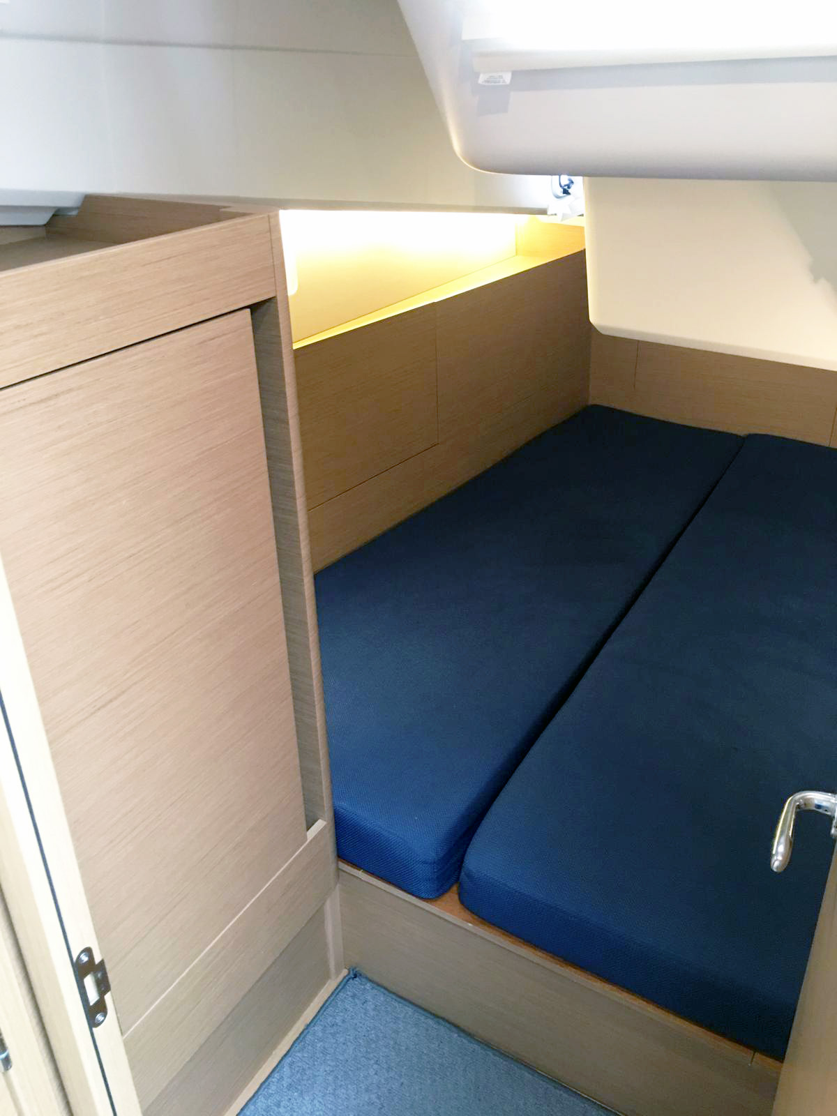 Sun Odyssey 410 — photo 6